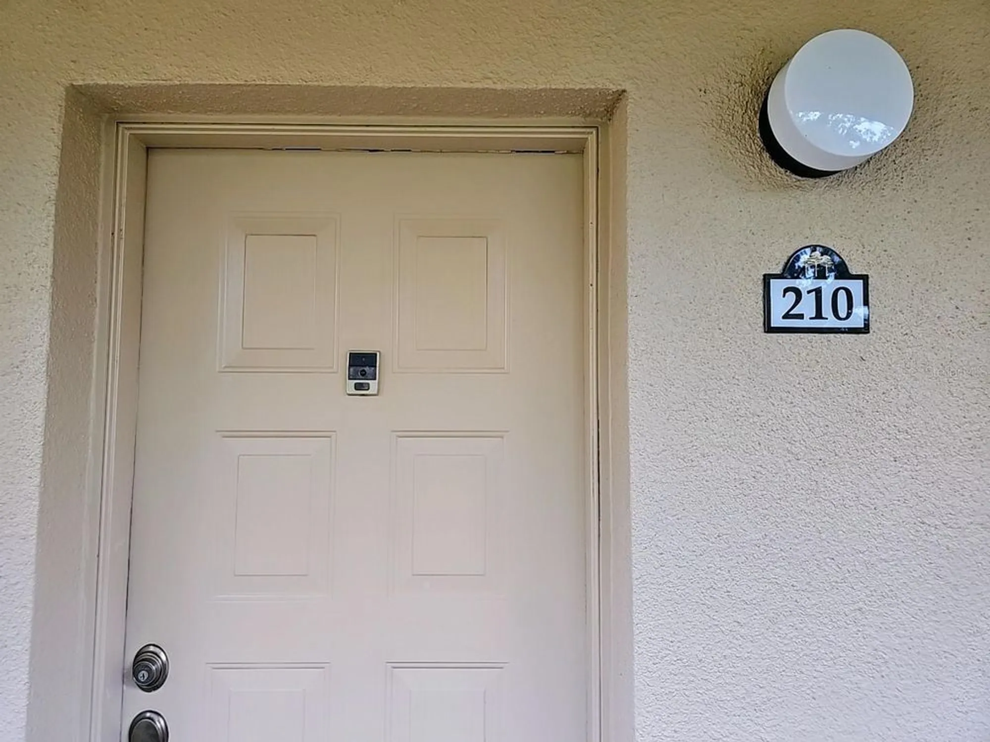 Property Slideshow image 10 of 33 | 3076 eastland blvd 210, Clearwater, FL, 33761