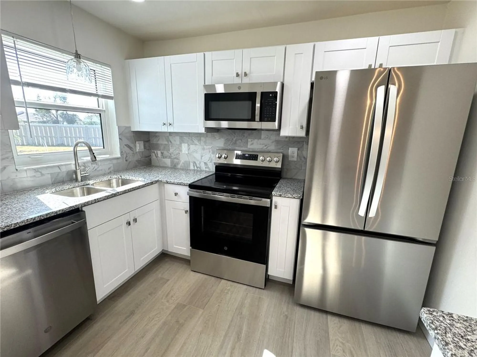 Property Slideshow image 7 of 51 | 3813 42nd st w # 37, Bradenton, FL, 34205