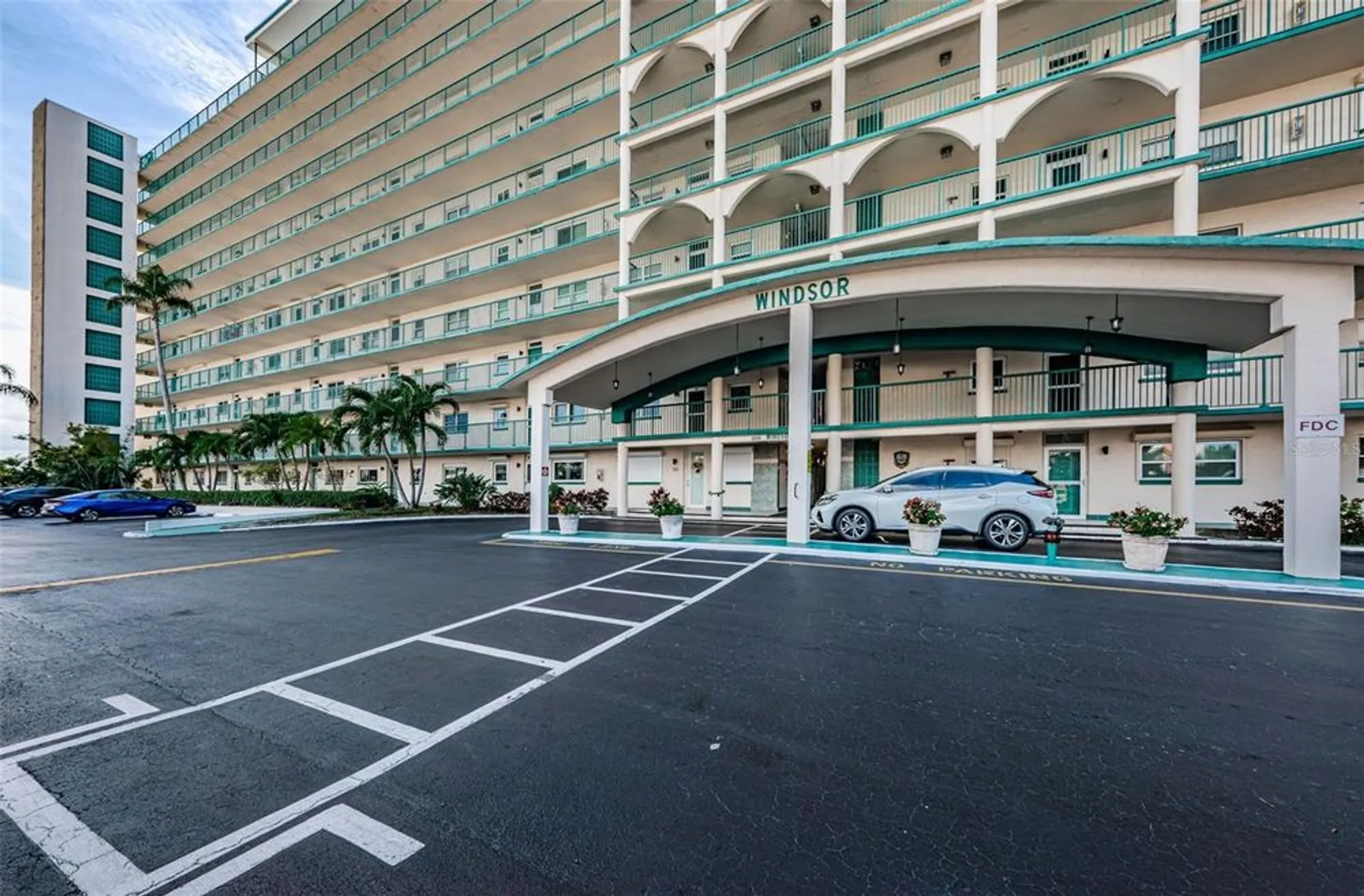 Property Slideshow image 2 of 82 | 6020 shore blvd 1009, Gulfport, FL, 33707