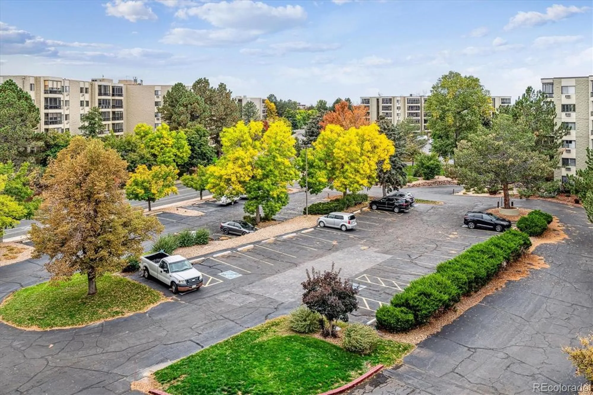 Property Slideshow image 17 of 35 | 13991 e marina dr apt 501, Aurora, CO, 80014