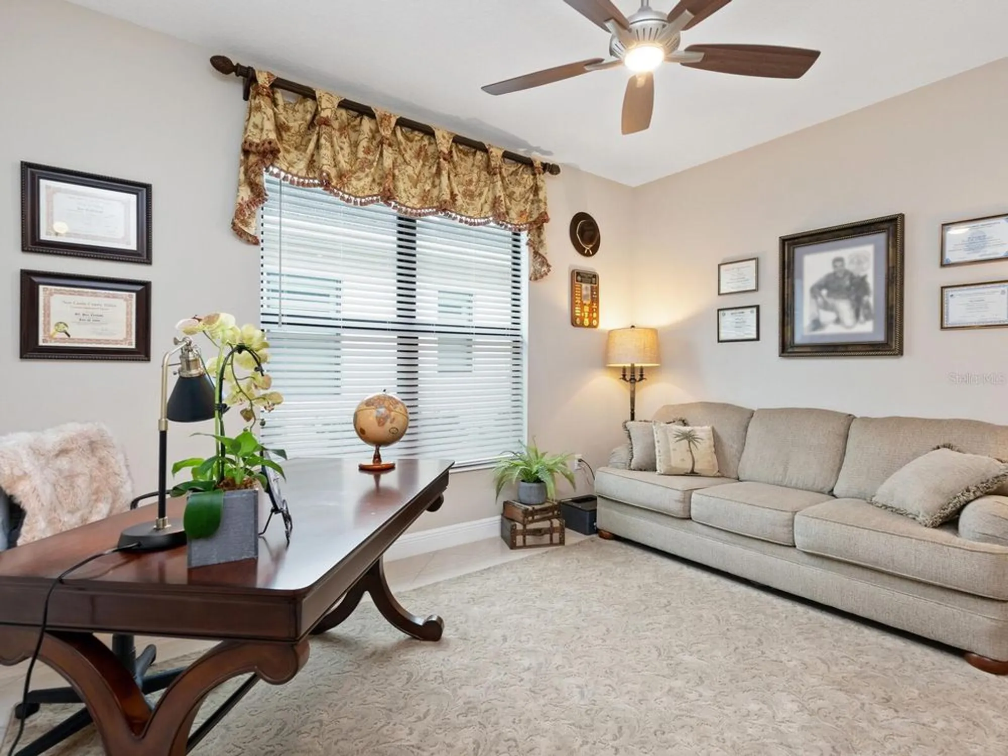 Property Slideshow image 24 of 51 | 4925 surfside cir, Bradenton, FL, 34211