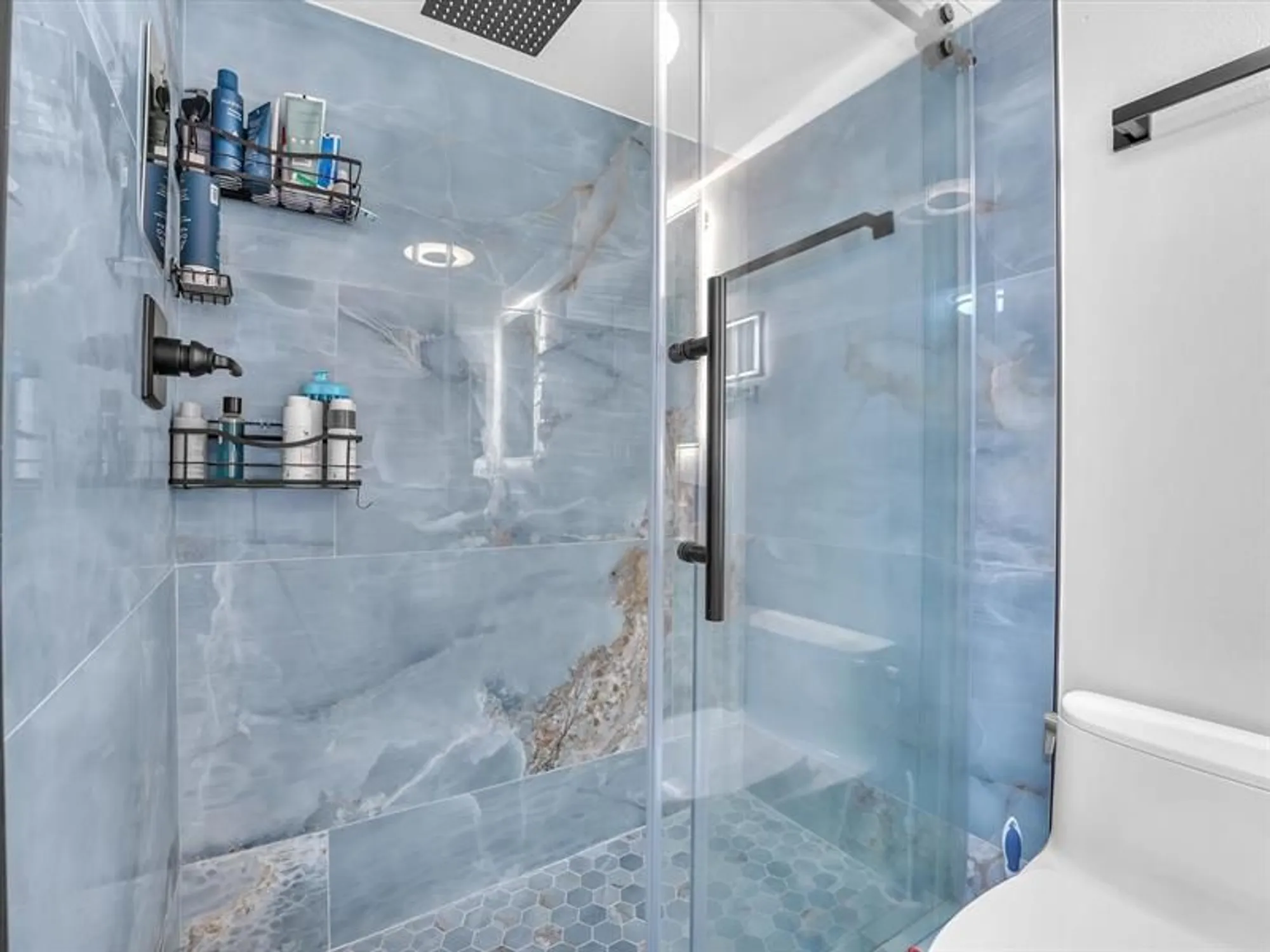 Property Slideshow image 17 of 24 | 7302 s devon dr 307, Tamarac, FL, 33321