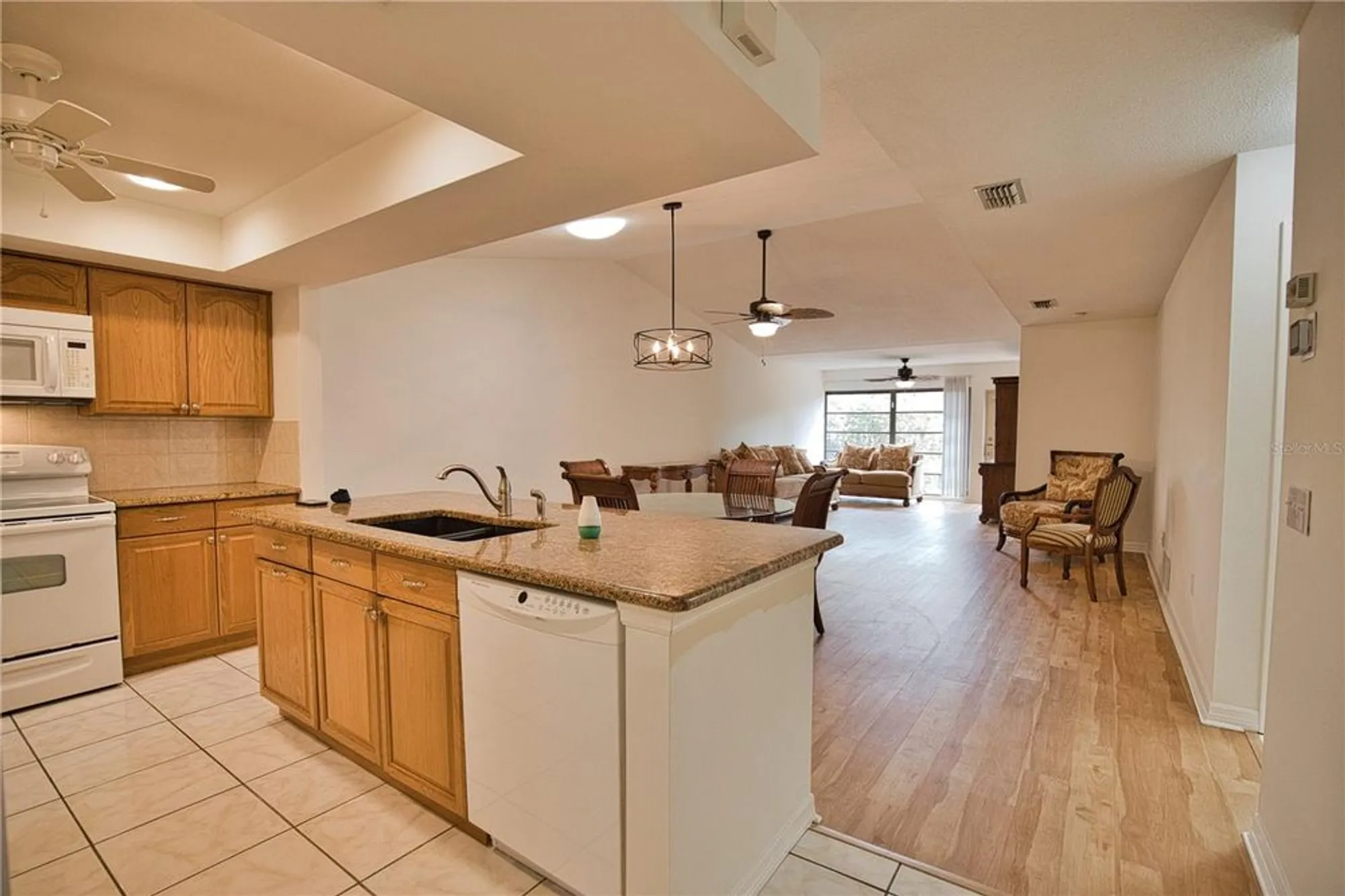 Property Slideshow image 9 of 45 | 7171 wood creek dr 5, Sarasota, FL, 34231