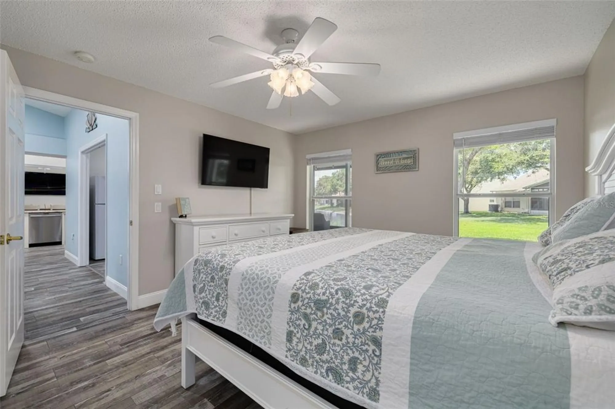 Property Slideshow image 15 of 39 | 1055 blyth hill ct, Trinity, FL, 34655