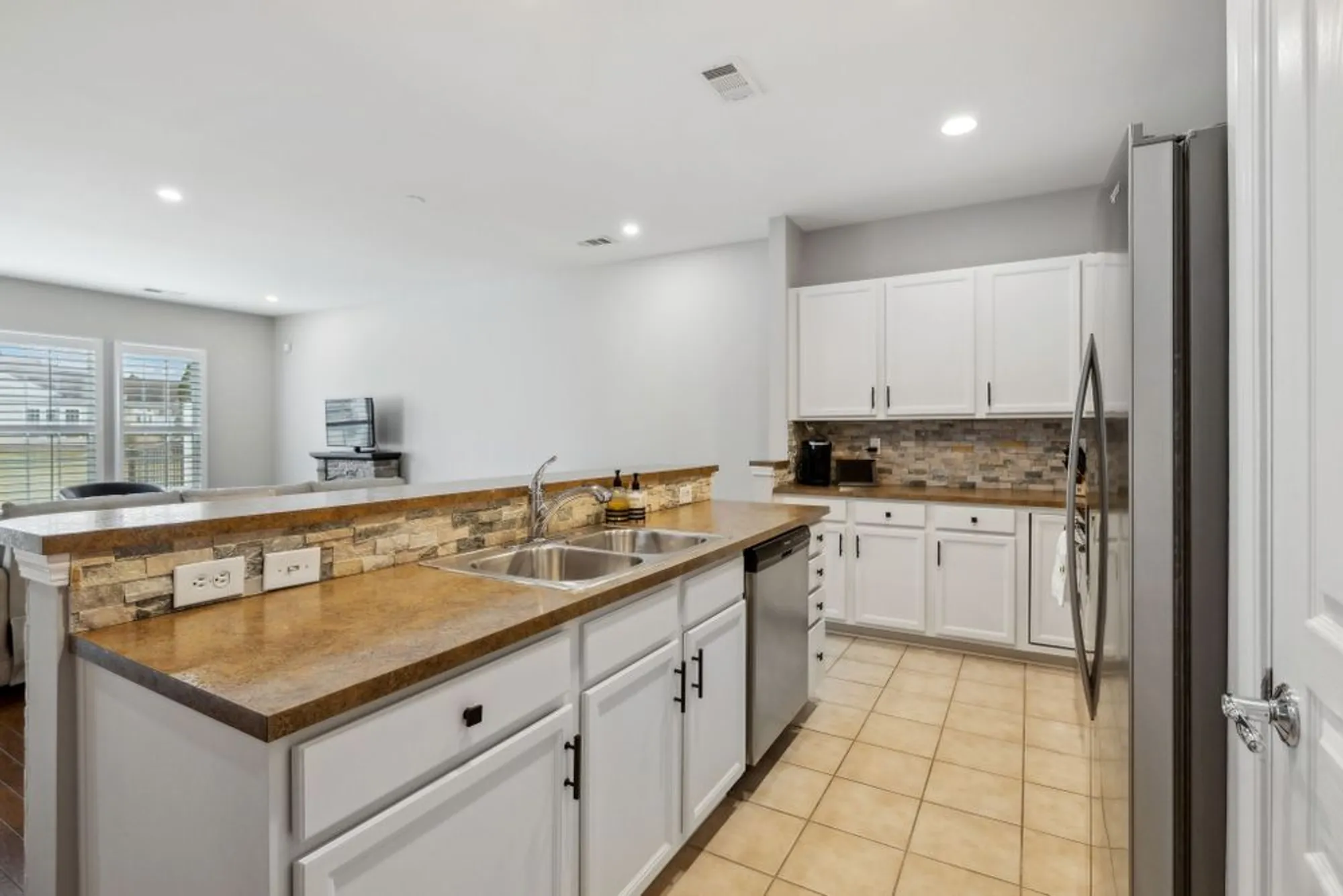 Property Slideshow image 14 of 37 | 157 old towne dr, Mount Juliet, TN, 37122