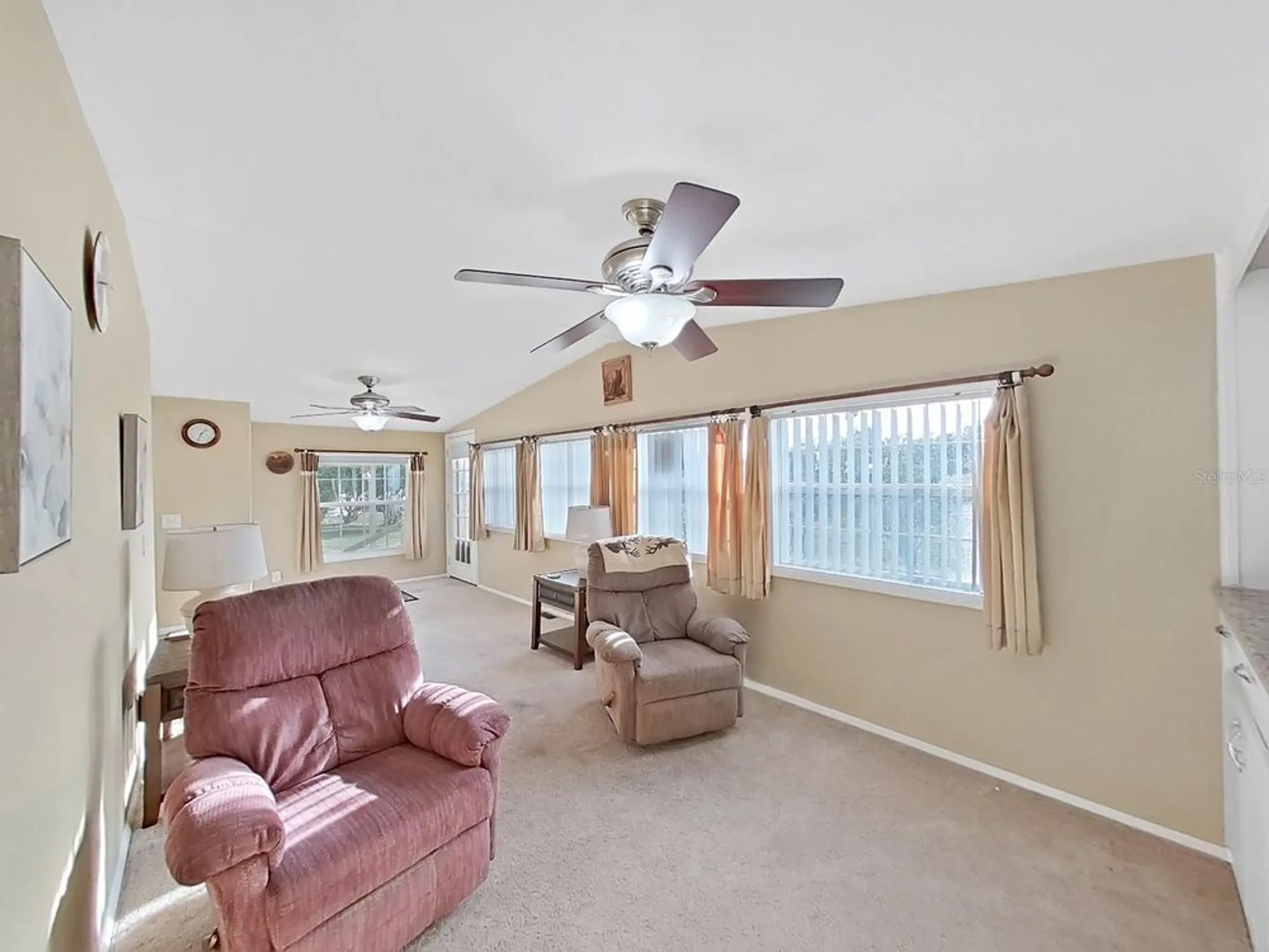 Property Slideshow image 37 of 48 | 1750 fox hill dr, Lakeland, FL, 33810