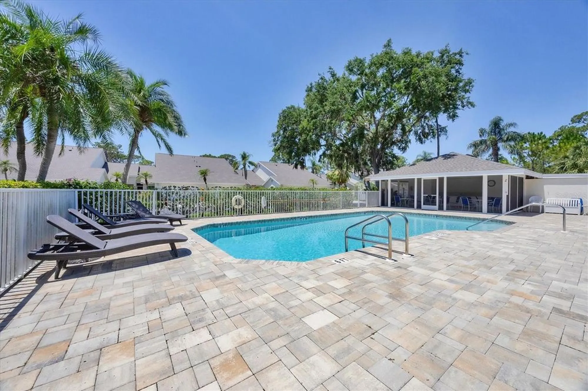Property Slideshow image 42 of 55 | 6222 country club way, Sarasota, FL, 34243