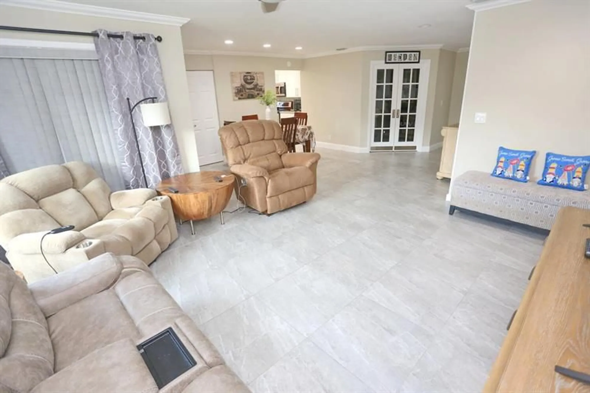 Property Slideshow image 15 of 52 | 3409 jog park dr # 3409, Greenacres, FL, 33467