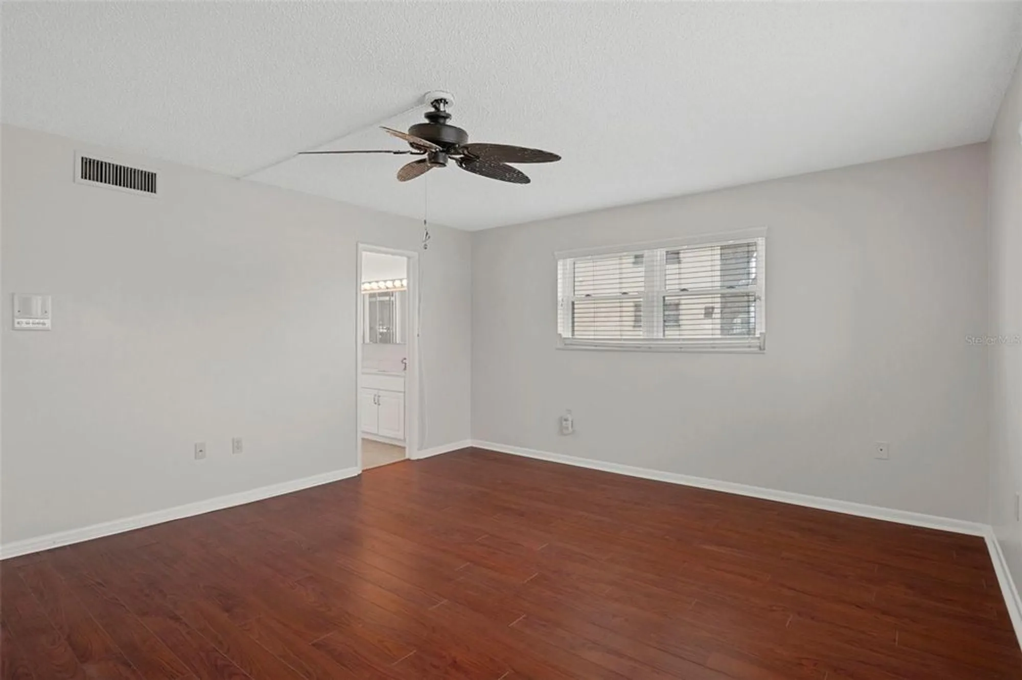 Property Slideshow image 27 of 49 | 5980 shore blvd 312, Gulfport, FL, 33707