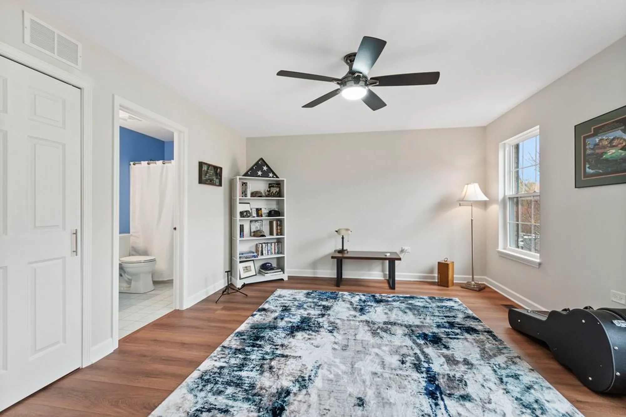 Property Slideshow image 19 of 31 | 631 belmont ln, Carol Stream, IL, 60188