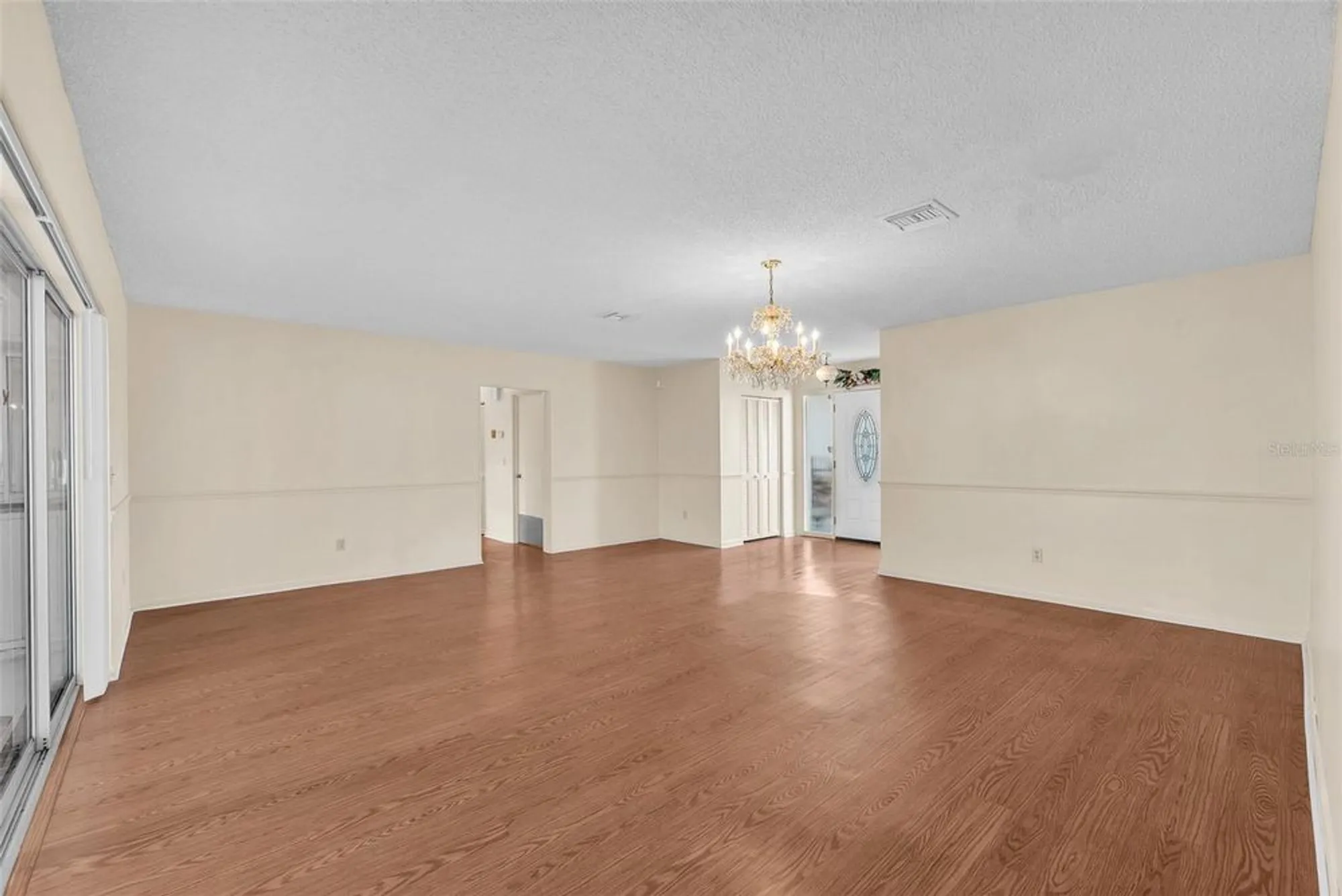 Property Slideshow image 9 of 30 | 1722 coco palm cir, Sun City Center, FL, 33573