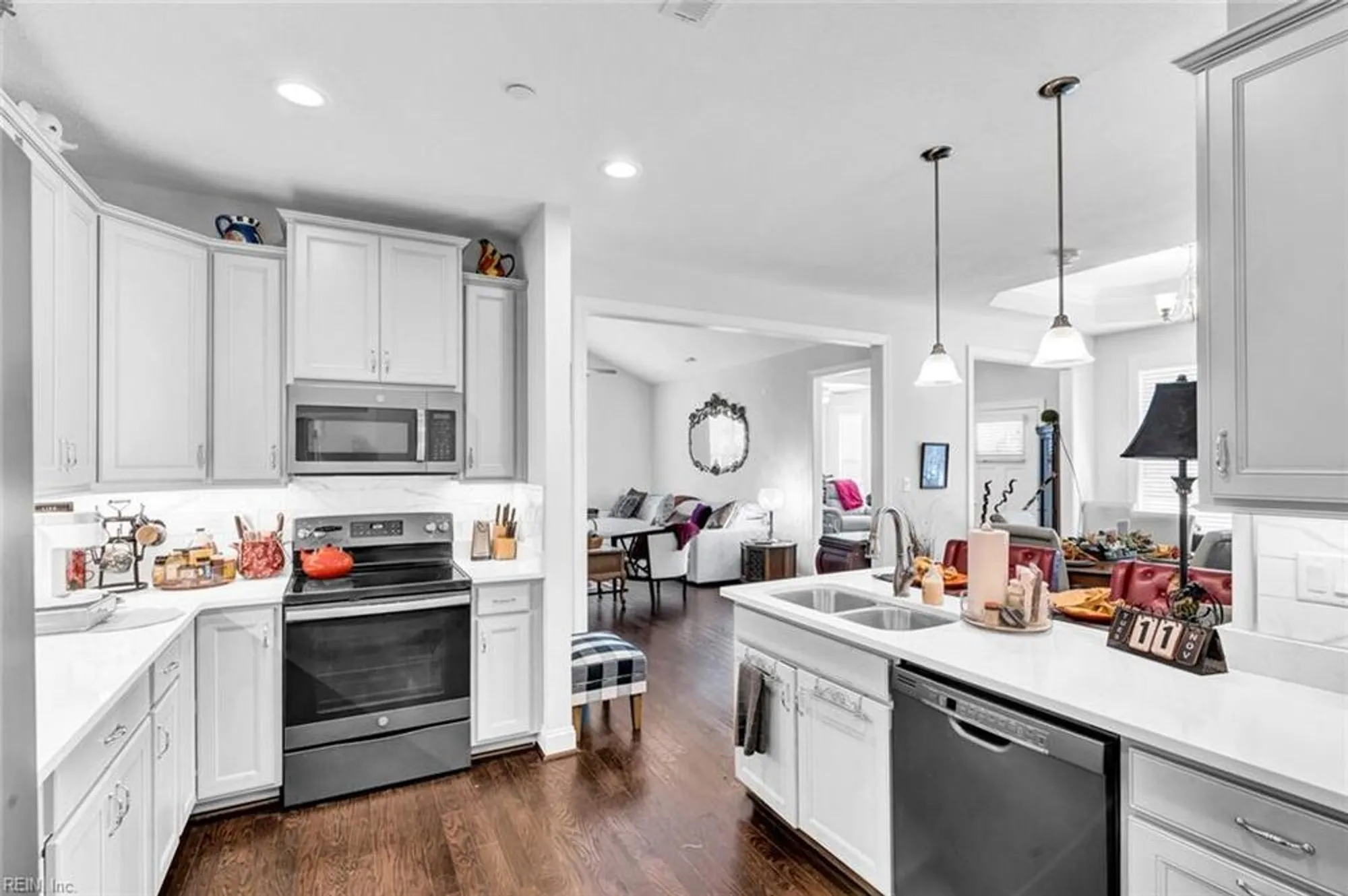 Property Slideshow image 28 of 36 | 936 biltmore way # 37, Chesapeake, VA, 23320