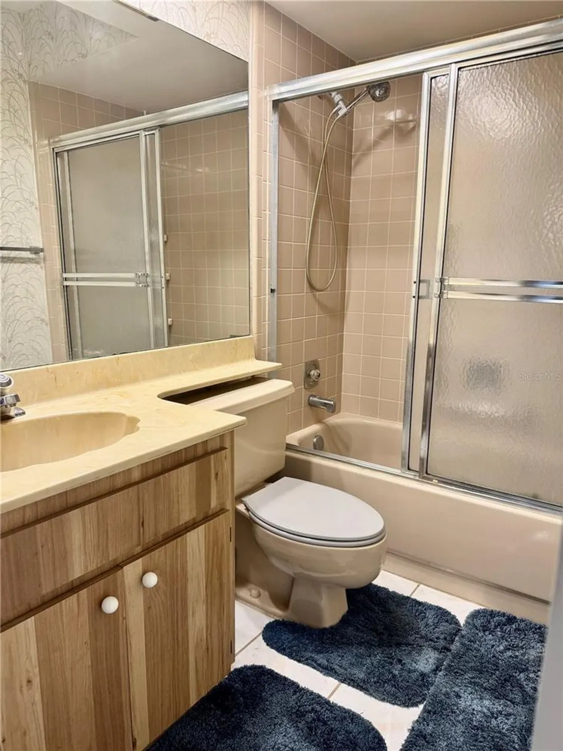 Property Slideshow image 20 of 25 | 11231 dollar lake dr apt 1, Port Richey, FL, 34668