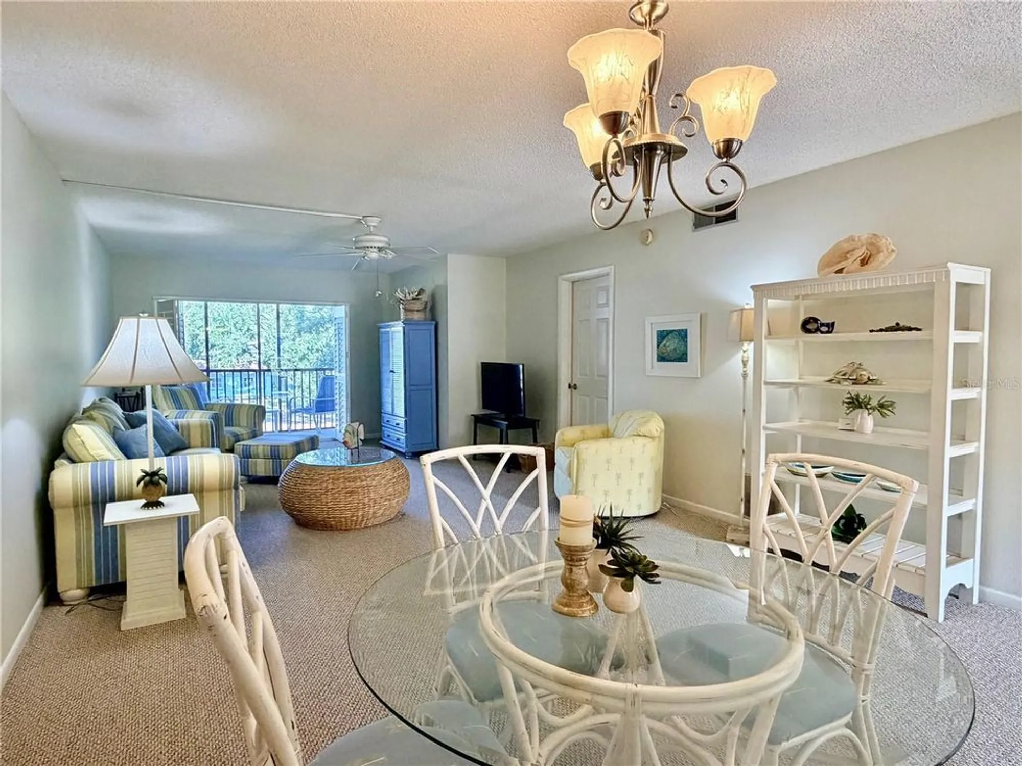Property Slideshow image 17 of 30 | 851 maple ct 209, Dunedin, FL, 34698