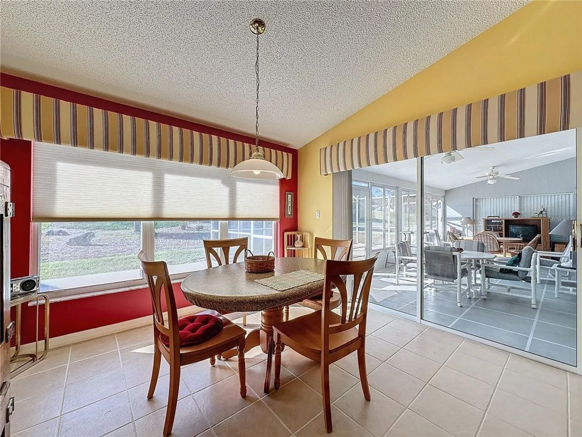 Property Slideshow image 32 of 54 | 4634 summerbridge cir, Leesburg, FL, 34748