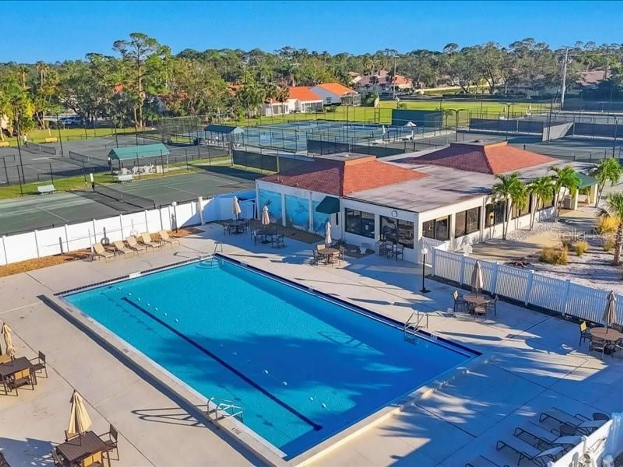 Property Slideshow image 44 of 54 | 7724 palm aire ln, Sarasota, FL, 34243