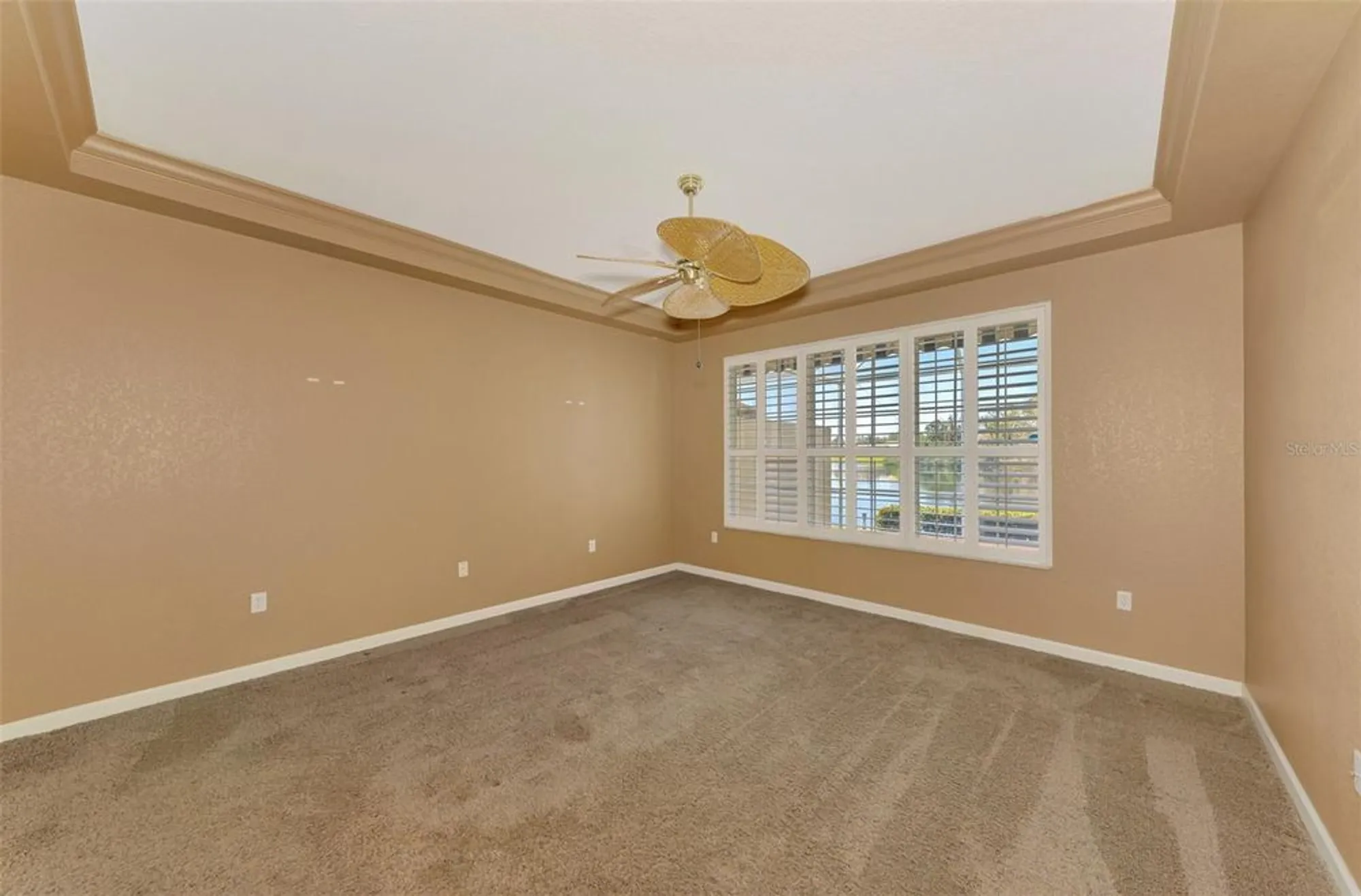 Property Slideshow image 25 of 53 | 4914 lakescene pl, Sarasota, FL, 34243