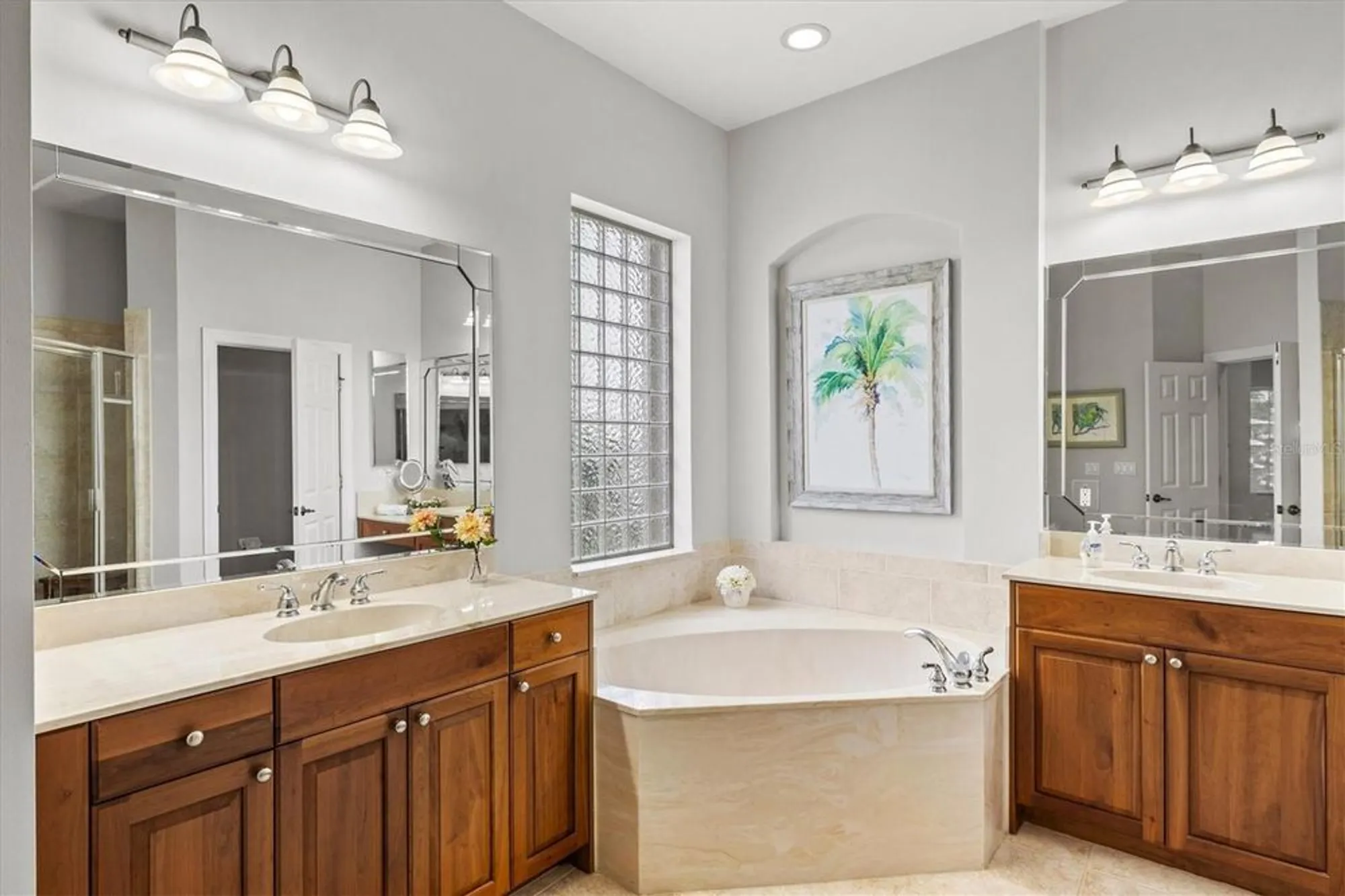 Property Slideshow image 24 of 91 | 14026 royal pointe dr, Port Charlotte, FL, 33953