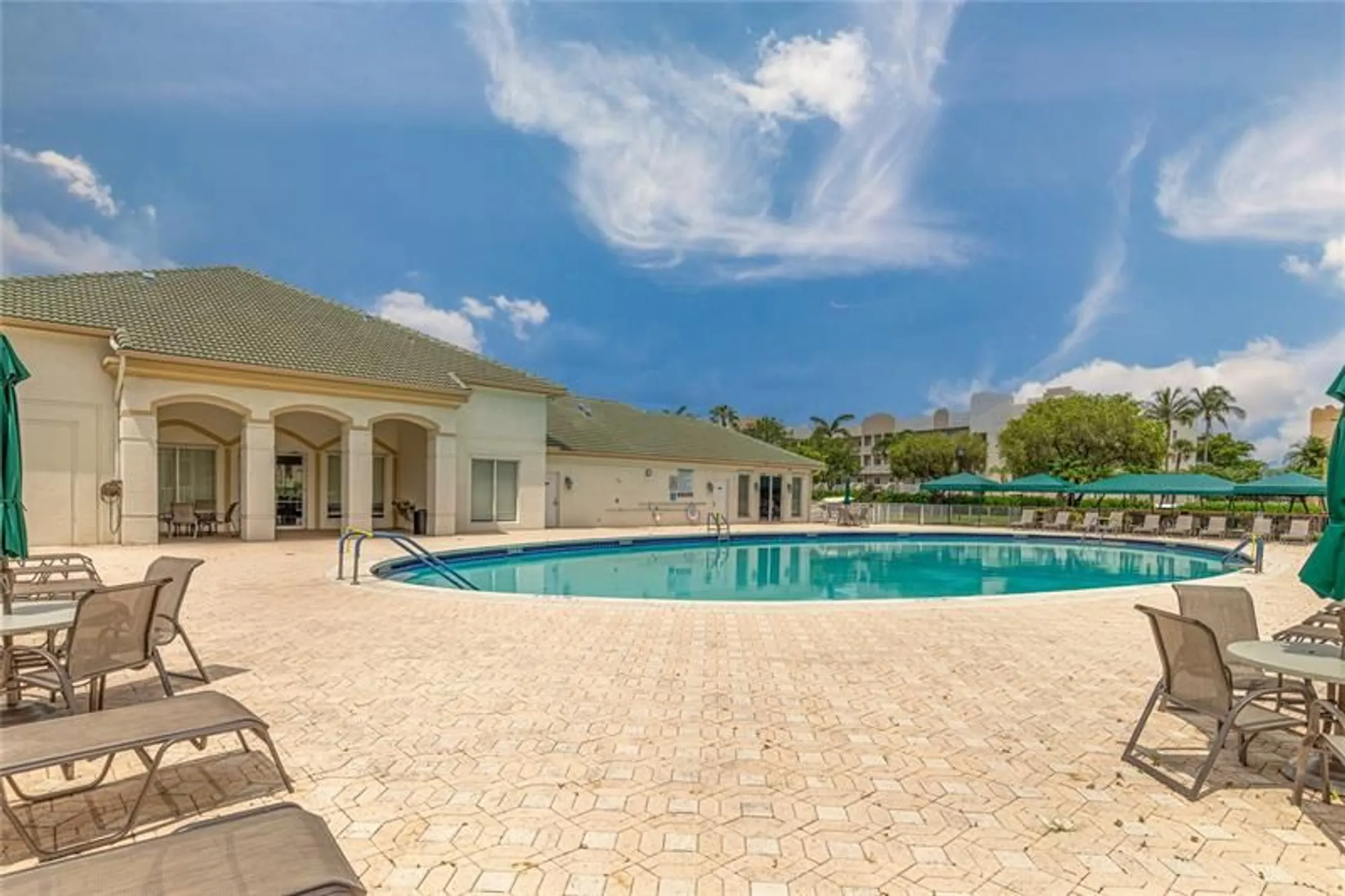 Property Slideshow image 32 of 44 | 7739 southampton ter 411, Tamarac, FL, 33321