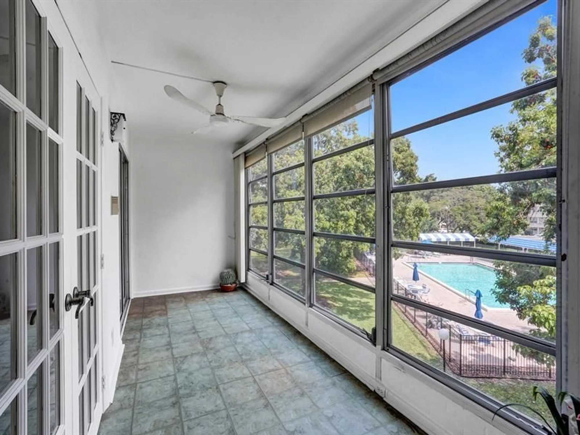 Property Slideshow image 38 of 64 | 3002 portofino isle c3, Coconut Creek, FL, 33066
