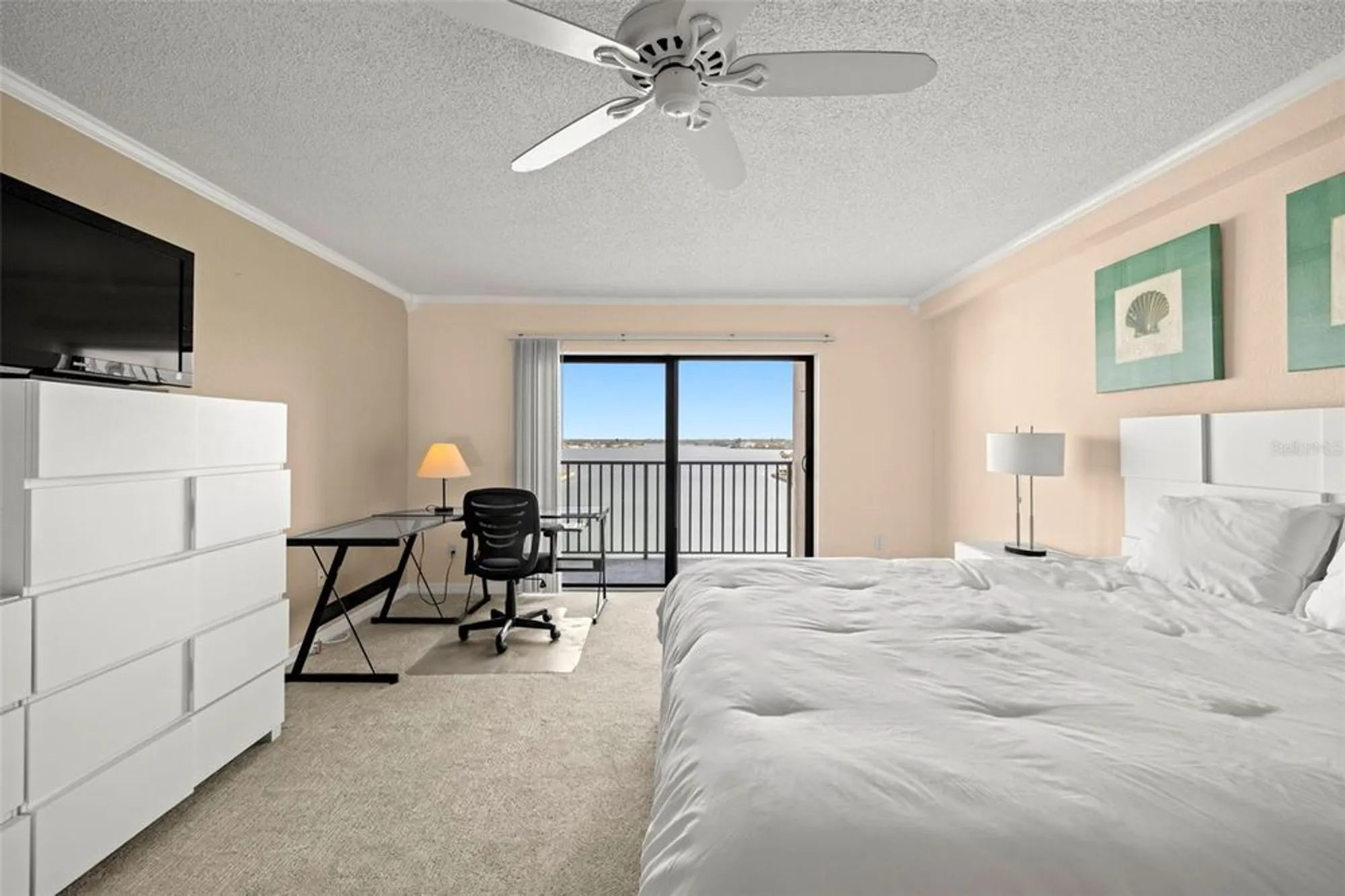 Property Slideshow image 20 of 40 | 7300 sun island dr 605, South Pasadena, FL, 33707