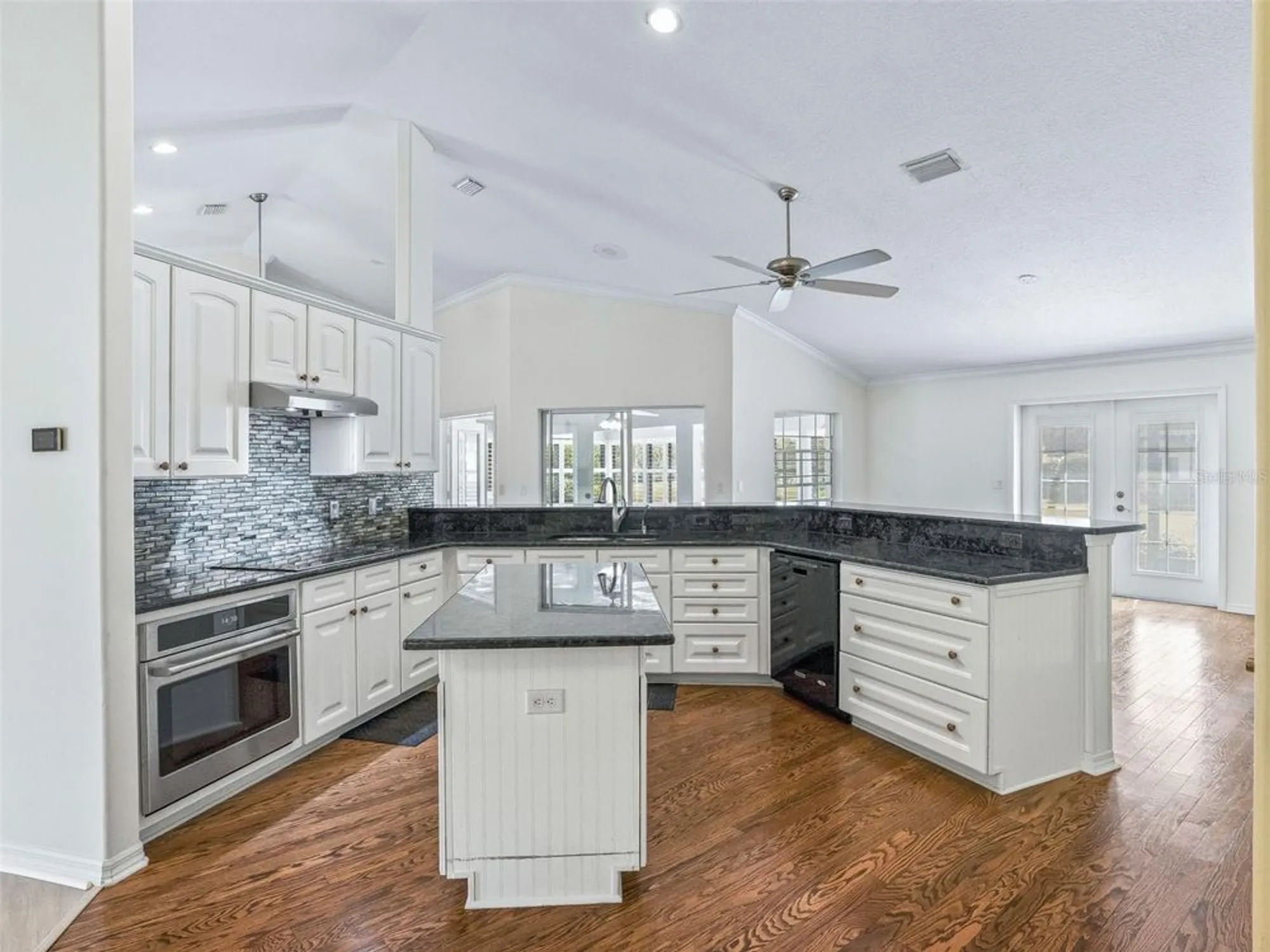 Property Slideshow image 18 of 52 | 39640 harbor hills blvd, Lady Lake, FL, 32159