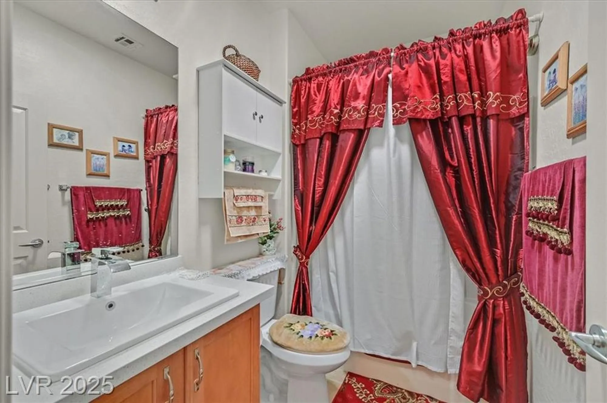 Property Slideshow image 15 of 34 | 7741 fruit dove st, North Las Vegas, NV, 89084