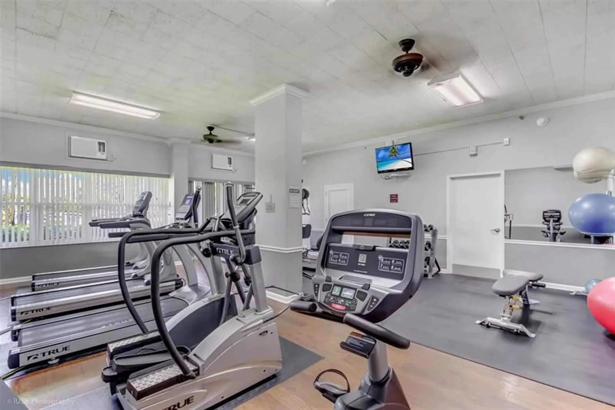 Property Slideshow image 17 of 21 | 3200 ne 36th st 1205, Fort Lauderdale, FL, 33308