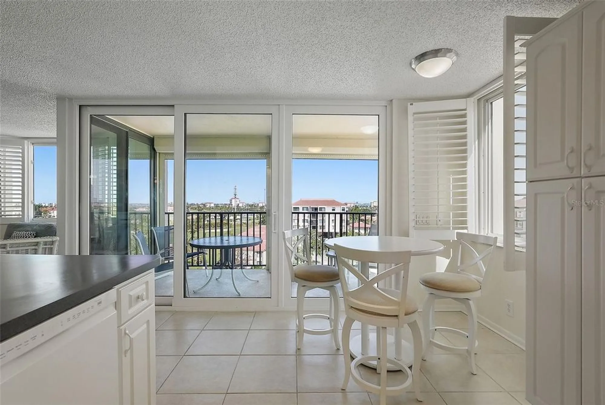 Property Slideshow image 14 of 42 | 6322 palma del mar blvd s apt 706, St Petersburg, FL, 33715