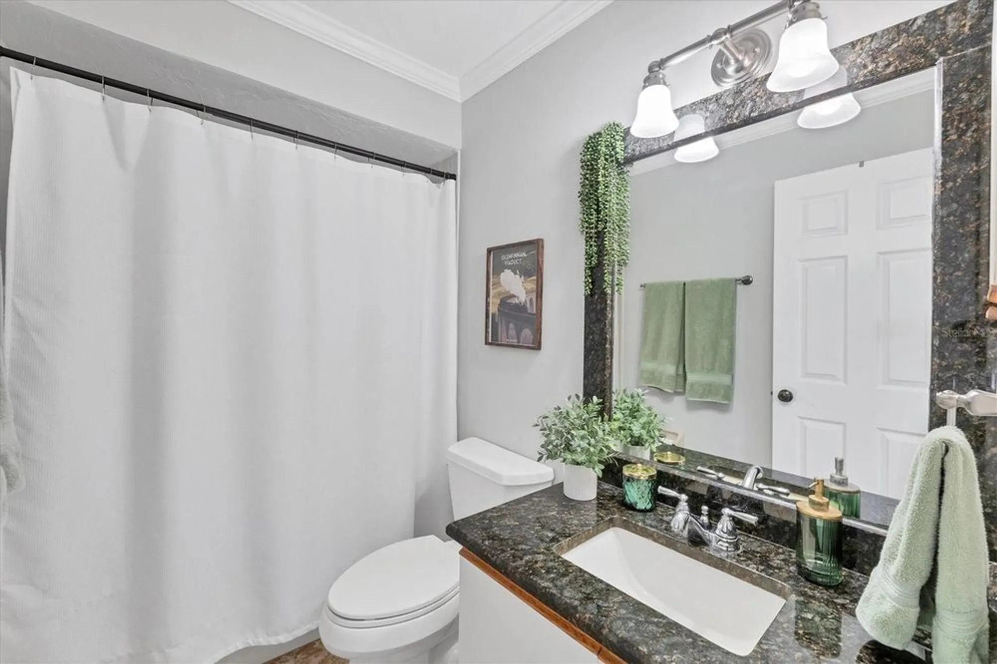 Property Slideshow image 22 of 45 | 6271 timber lake dr g6, Sarasota, FL, 34243