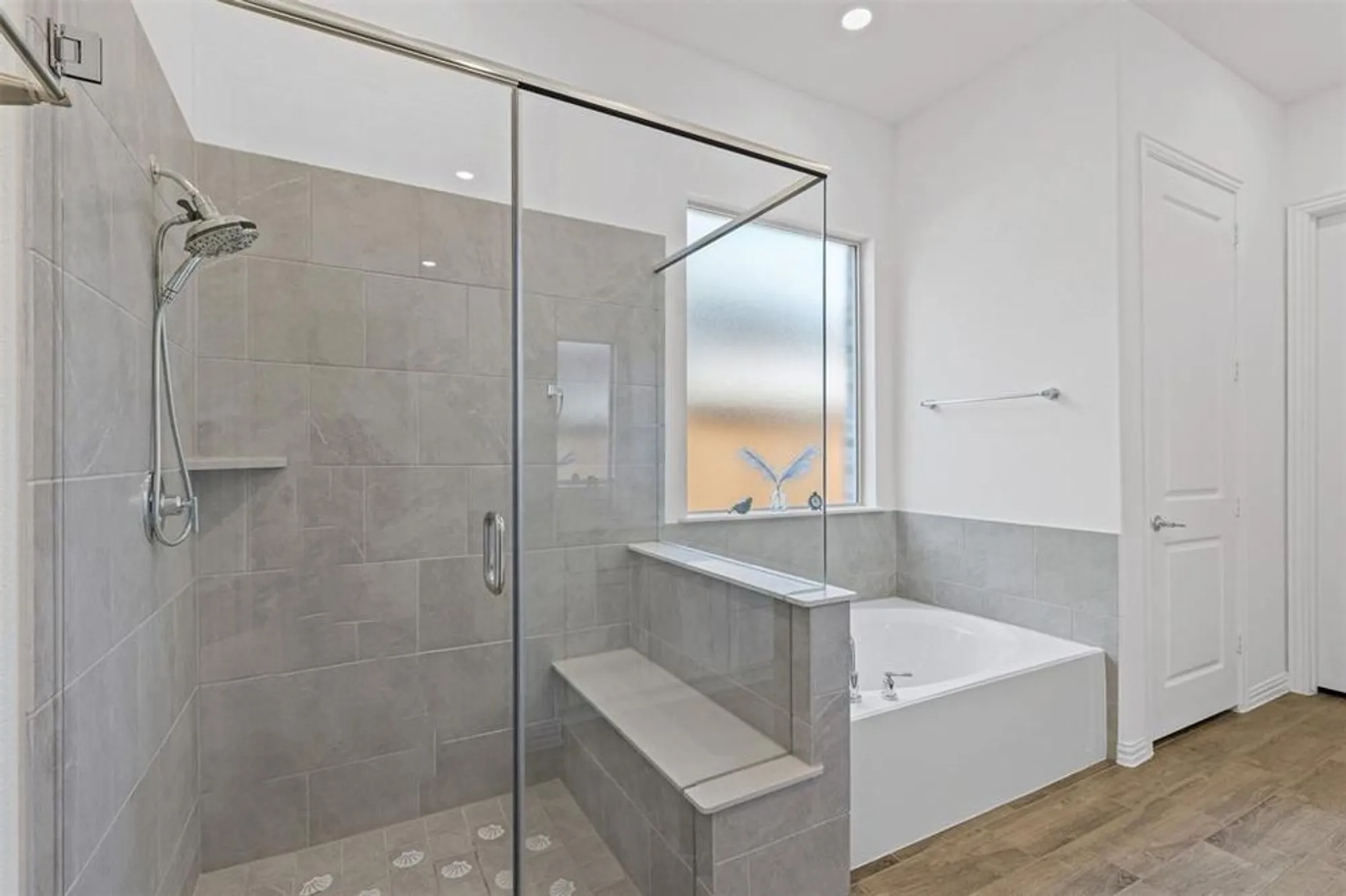 Property Slideshow image 16 of 30 | 4747 kings garden pkwy, Arlington, TX, 76005