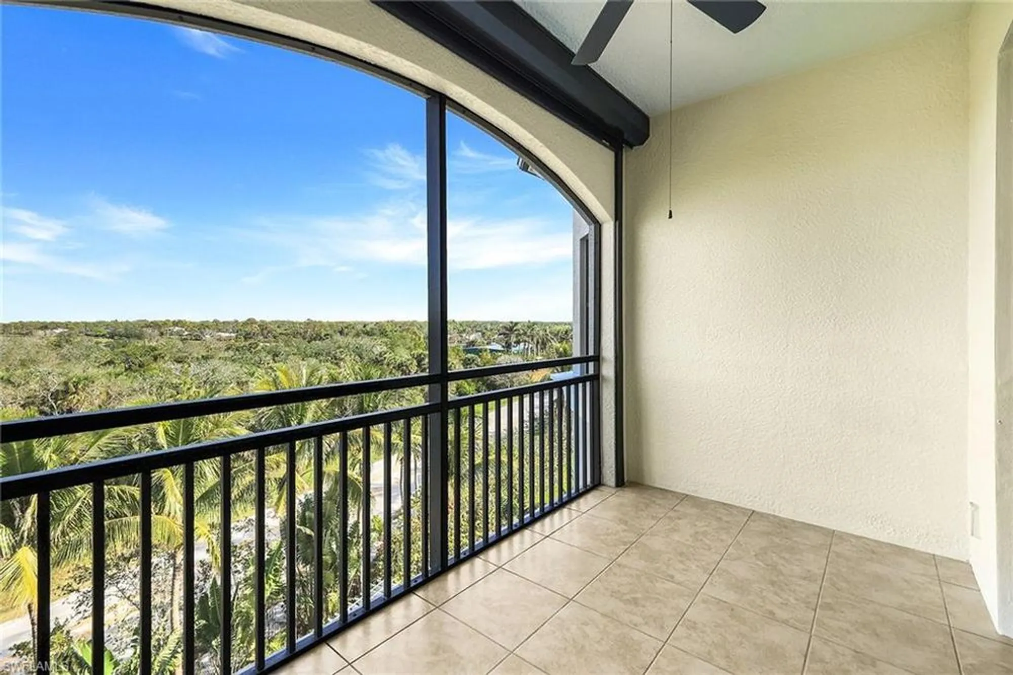 Property Slideshow image 16 of 49 | 4780 via del corso ln 402, Bonita Springs, FL, 34134