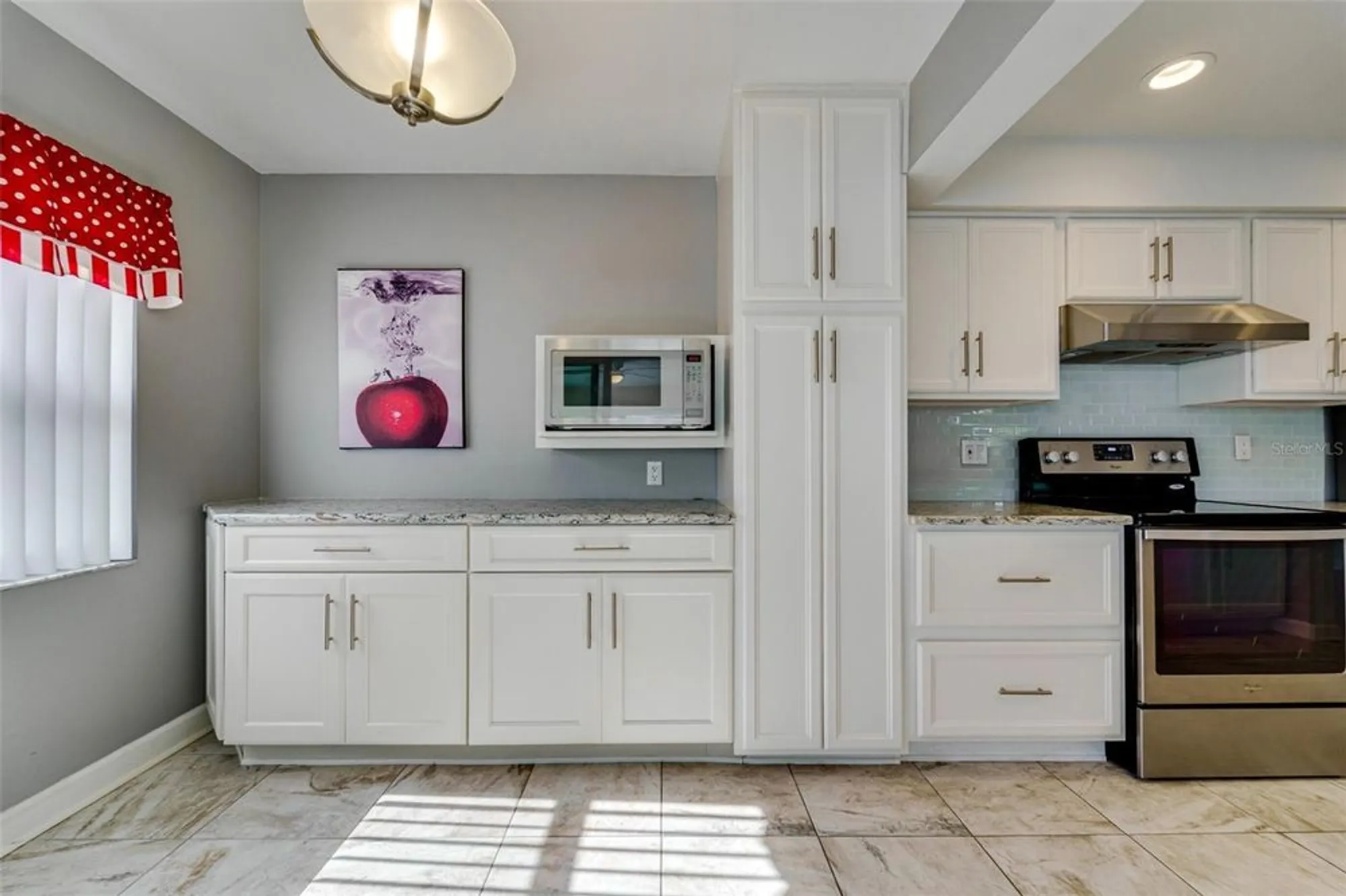 Property Slideshow image 21 of 72 | 9235 35th way n # 6, Pinellas Park, FL, 33782