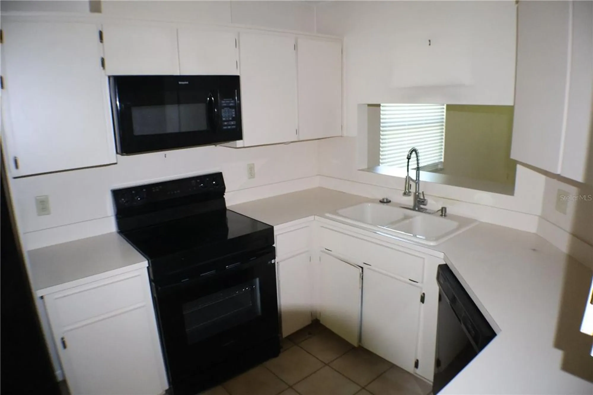 Property Slideshow image 10 of 37 | 11806 white ash dr, New Port Richey, FL, 34654