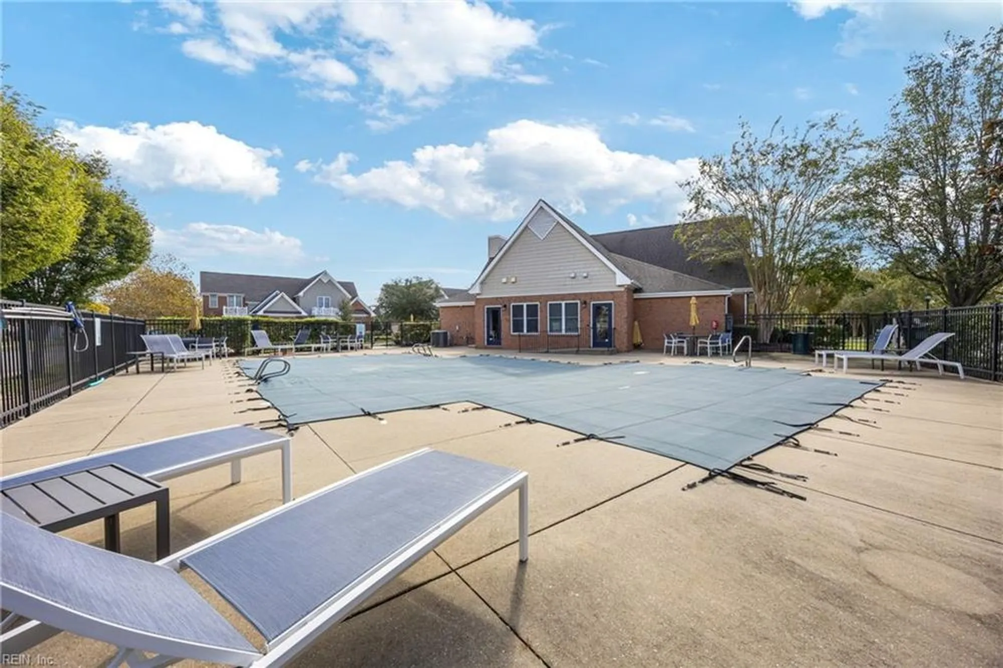 Property Slideshow image 37 of 39 | 221 richmond ave, Smithfield, VA, 23430