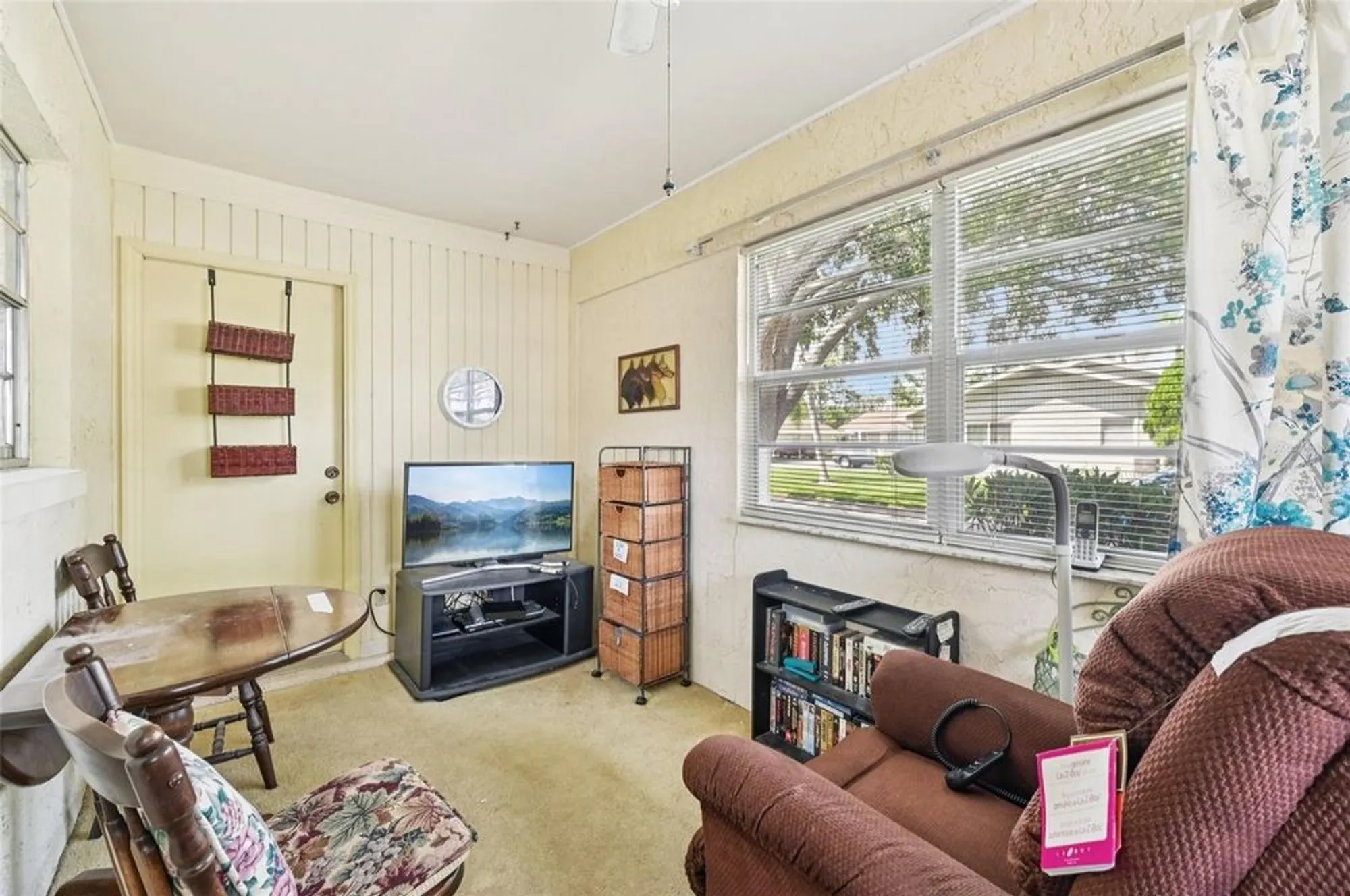Property Slideshow image 18 of 51 | 2208 grenadier dr, Sun City Center, FL, 33573