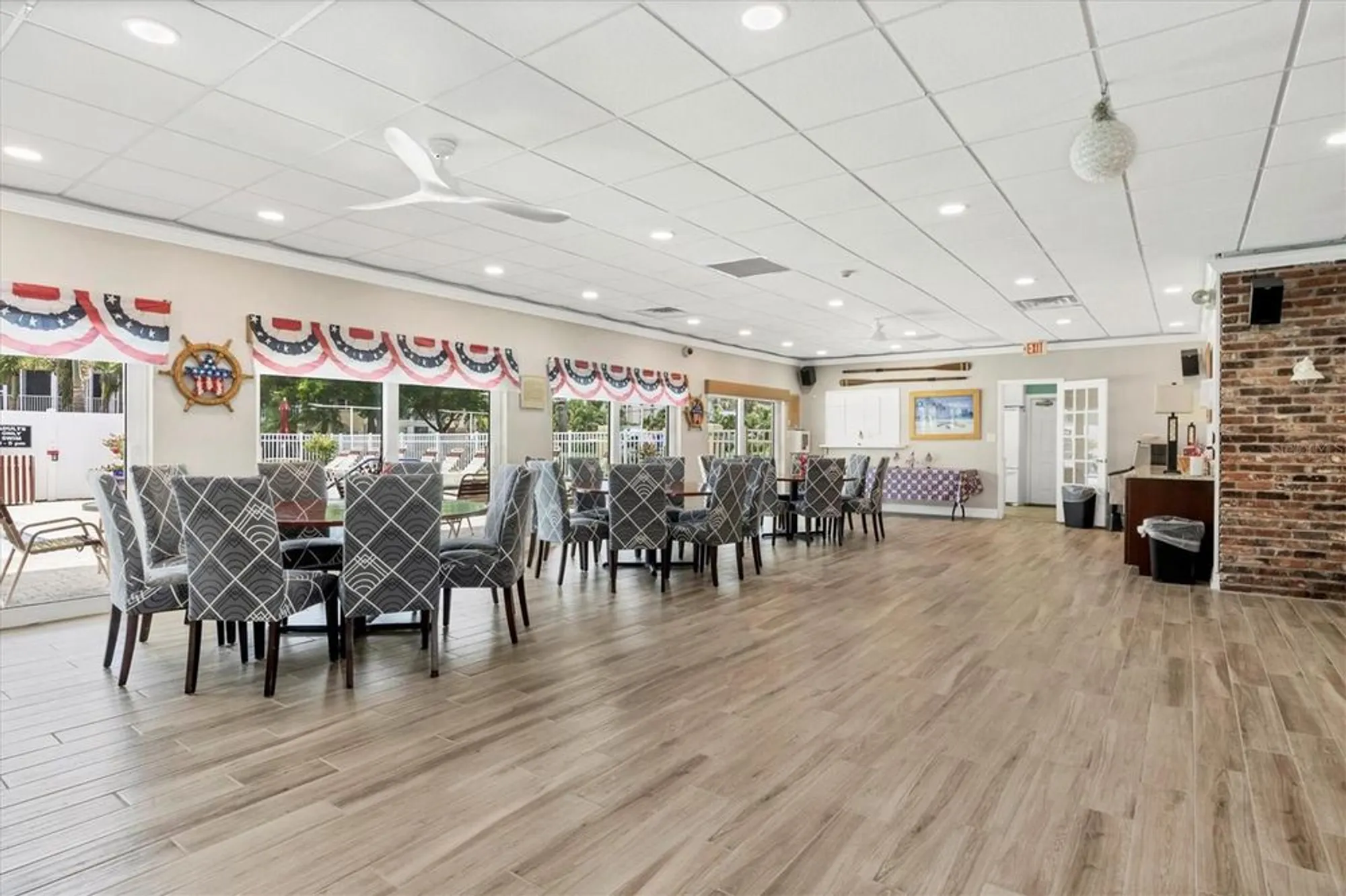 Property Slideshow image 40 of 55 | 1350 n portofino dr apt 107, Sarasota, FL, 34242