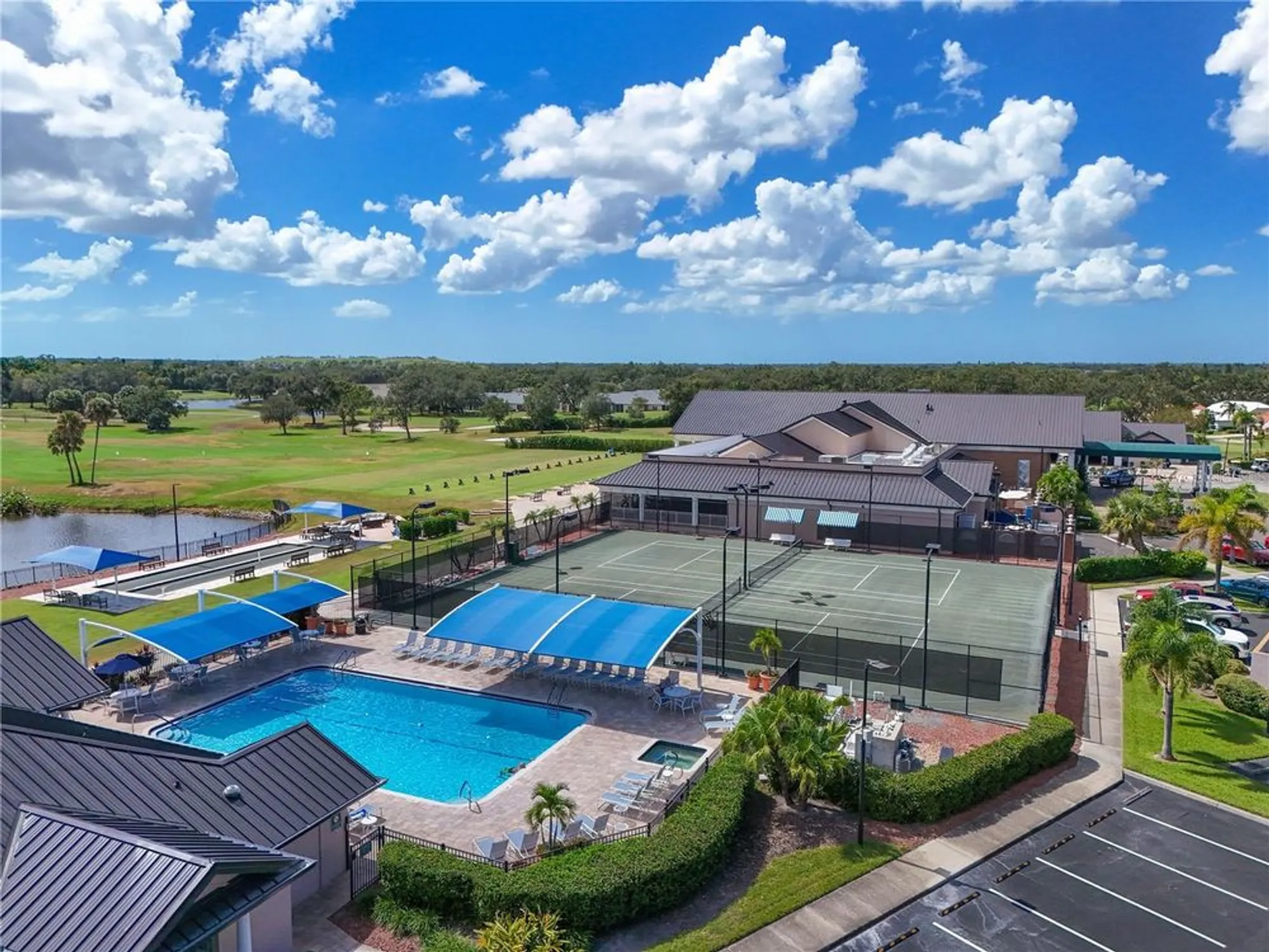Property Slideshow image 57 of 70 | 6904 drewrys blf apt 803, Bradenton, FL, 34203