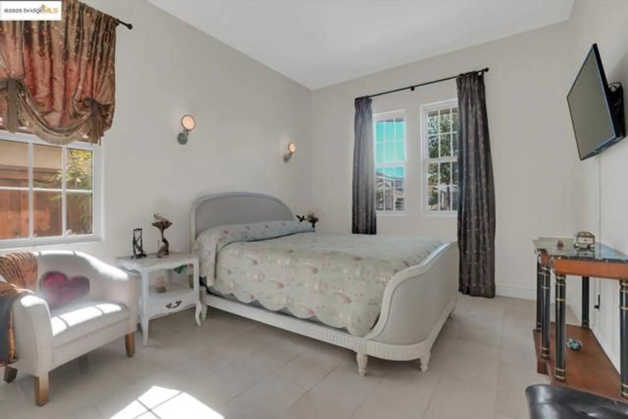 Property Slideshow image 32 of 57 | 1577 chianti ln, Brentwood, CA, 94513