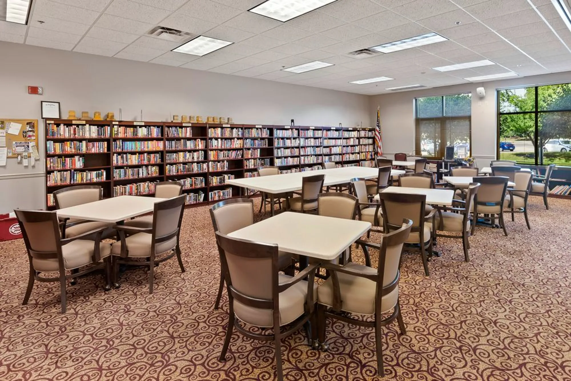 Property Slideshow image 35 of 46 | 13931 s bristlecone ln a, Plainfield, IL, 60544