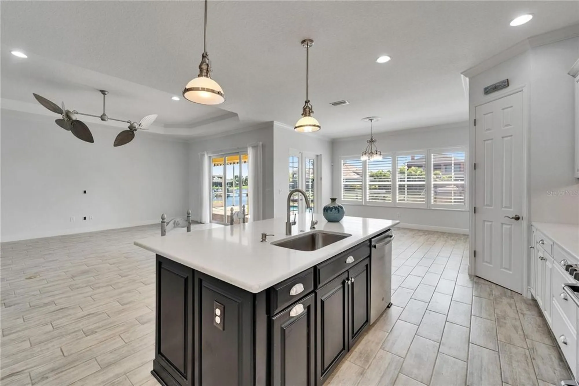 Property Slideshow image 10 of 80 | 721 manns harbor dr, Apollo Beach, FL, 33572