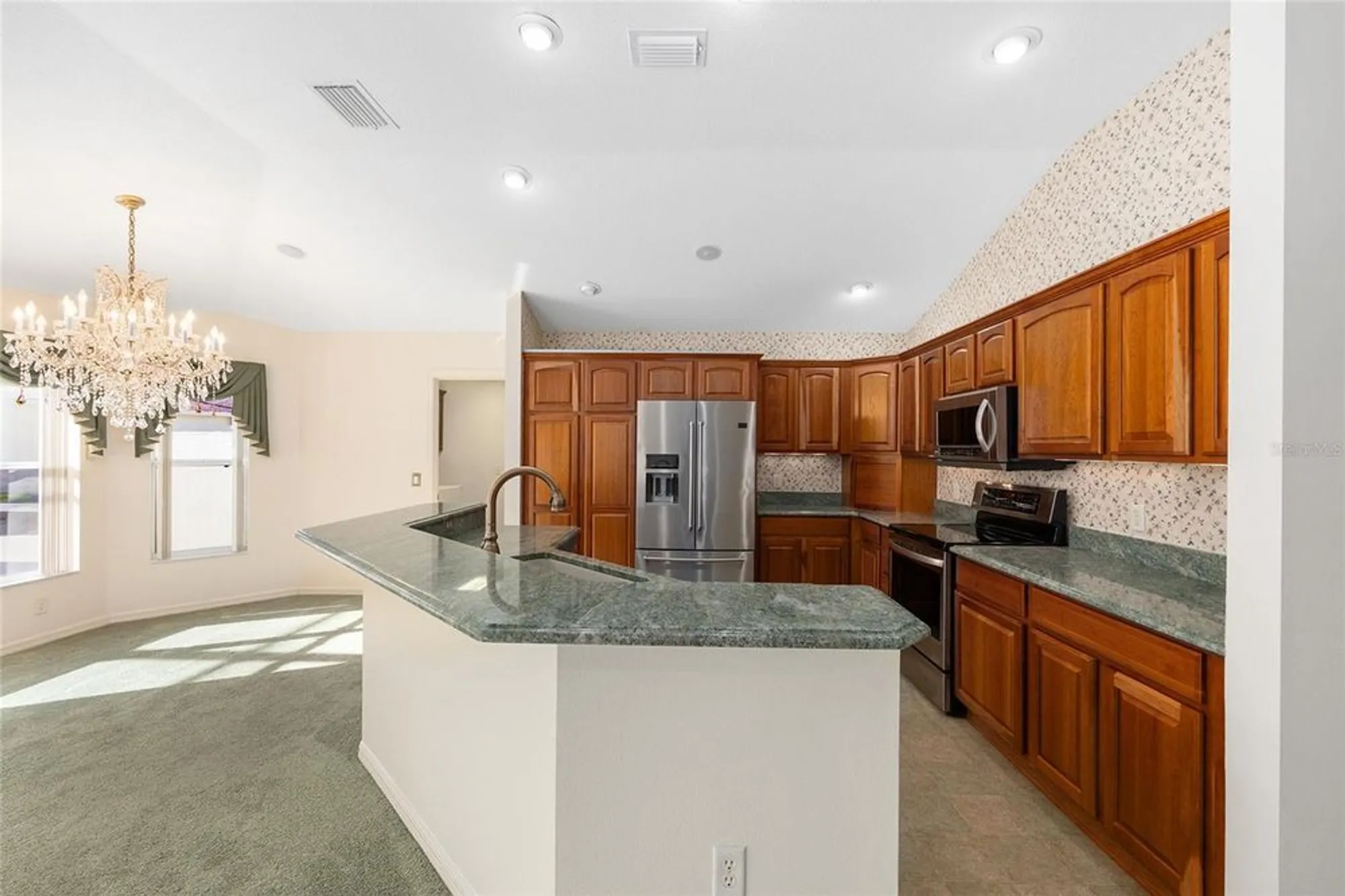 Property Slideshow image 14 of 75 | 17487 se 84th foxgrove ave, The Villages, FL, 32162