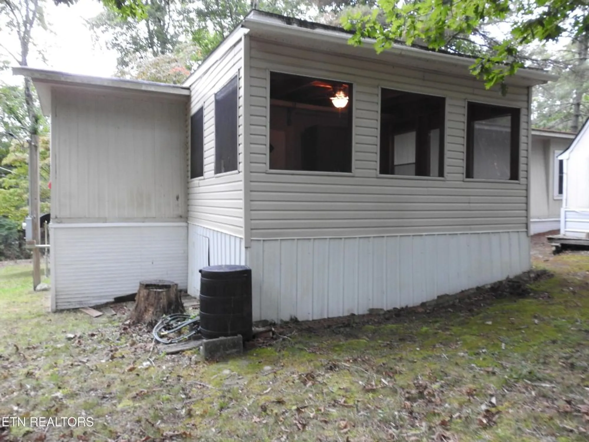 Property Slideshow image 33 of 42 | 244 rugby rd, Crossville, TN, 38558