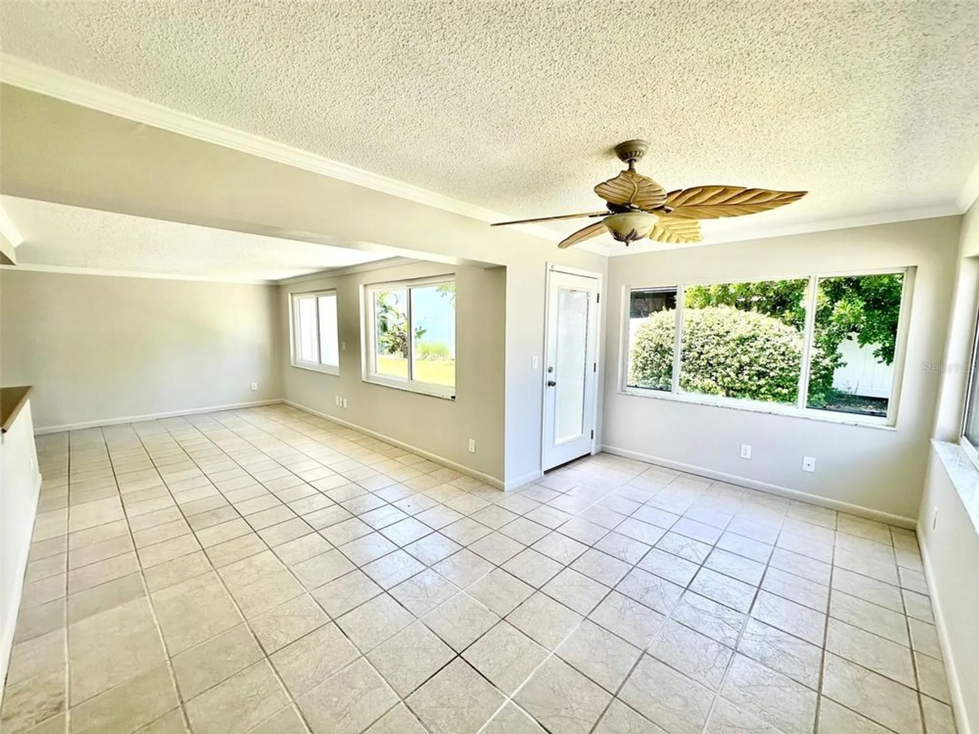 Property Slideshow image 10 of 26 | 9580 45th way, Pinellas Park, FL, 33782