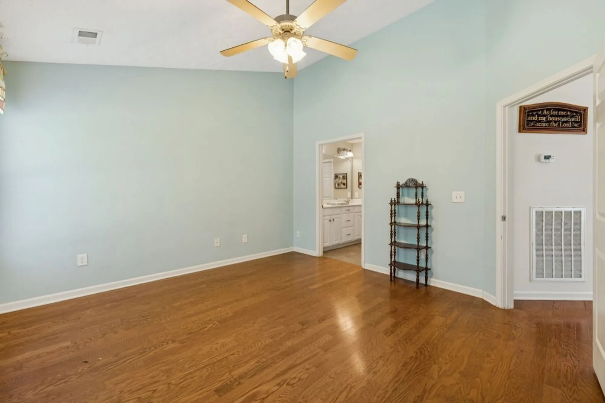 Property Slideshow image 34 of 47 | 145 plymouth dr, Lebanon, TN, 37087