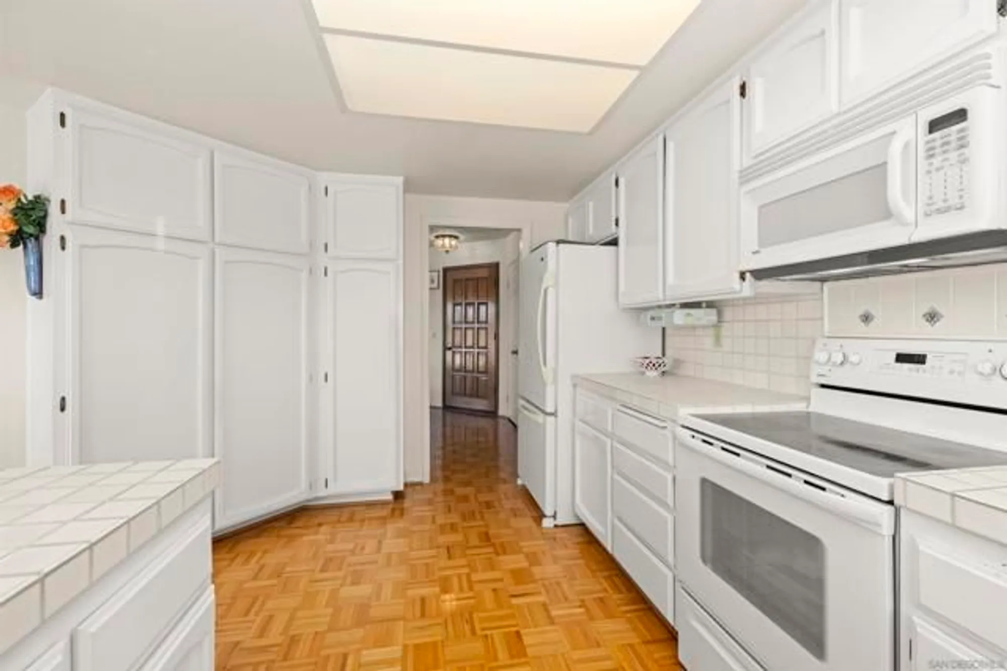 Property Slideshow image 15 of 75 | 17632 caminito hercuba, San Diego, CA, 92128