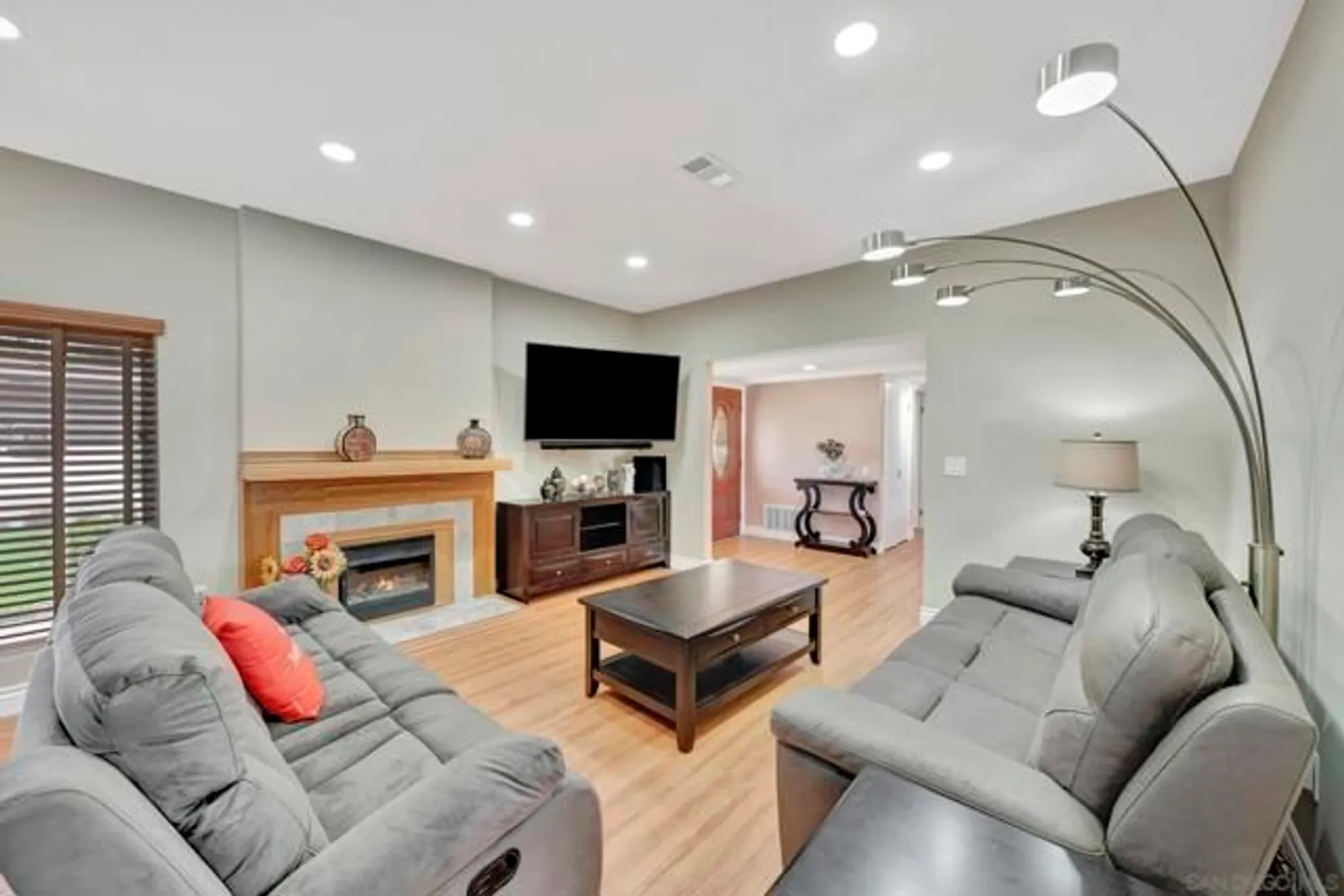 Property Slideshow image 6 of 31 | 12486 lomica dr, San Diego, CA, 92128