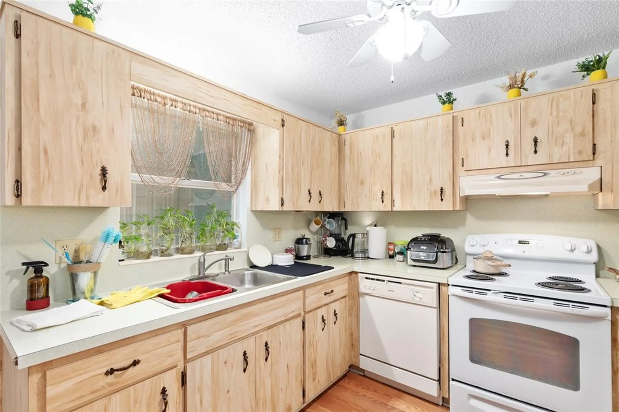 Property Slideshow image 14 of 37 | 8580 sw 97th lane rd d, Ocala, FL, 34481