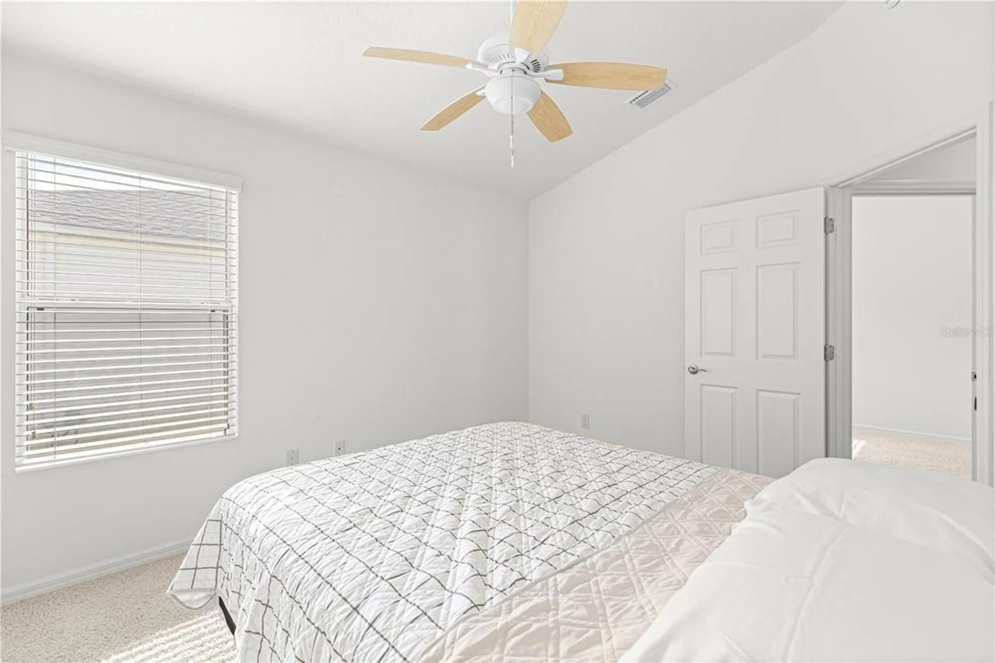 Property Slideshow image 38 of 47 | 2418 hopespring loop, The Villages, FL, 32162