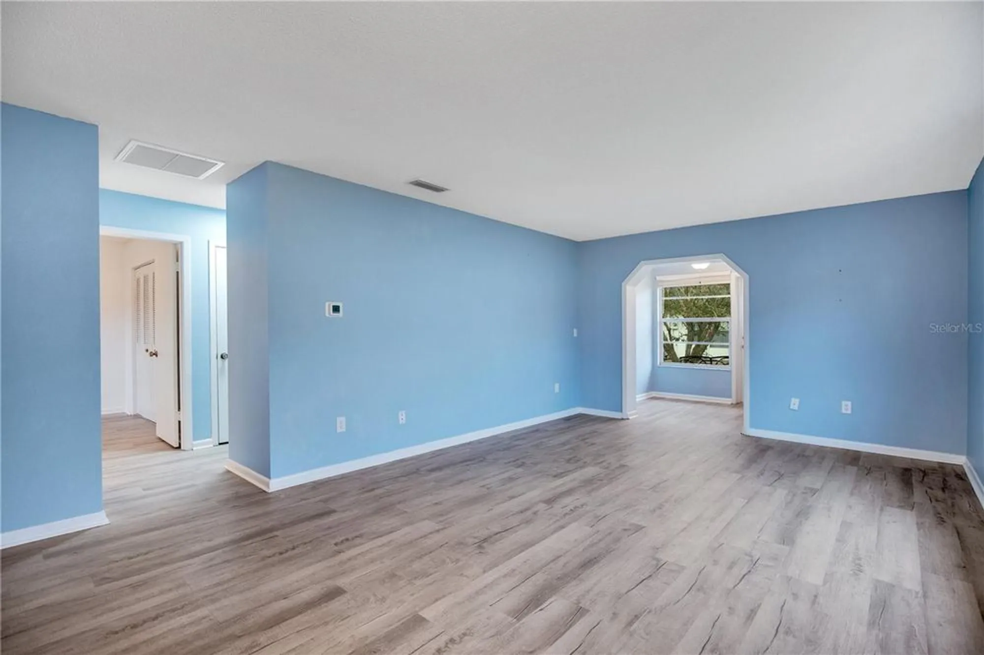 Property Slideshow image 7 of 23 | 239 n hill ave # 110, Deland, FL, 32724